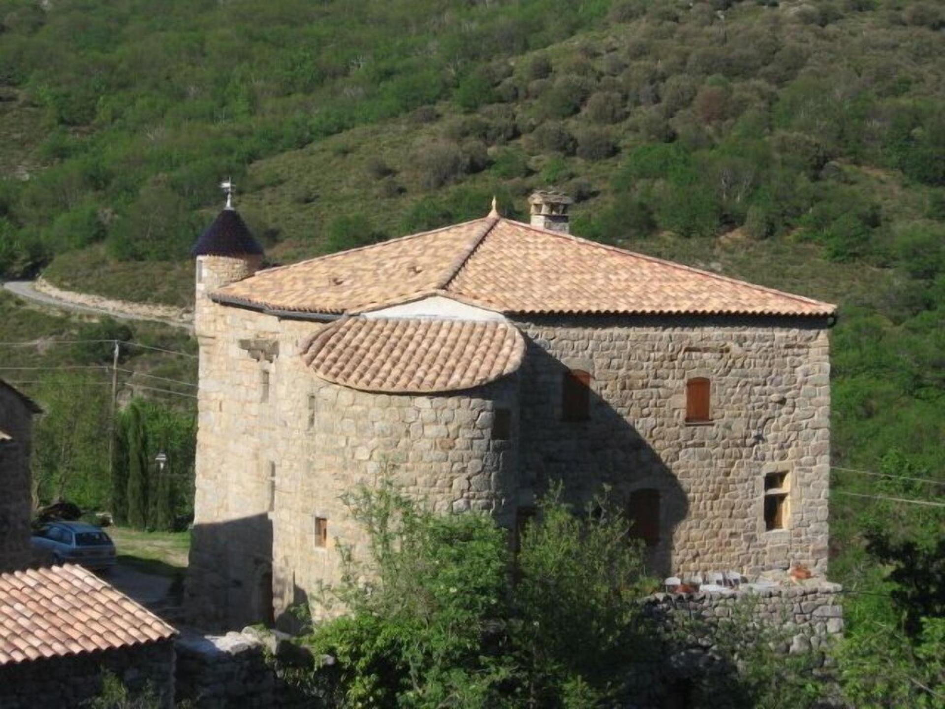 Photo 15 of the listing.