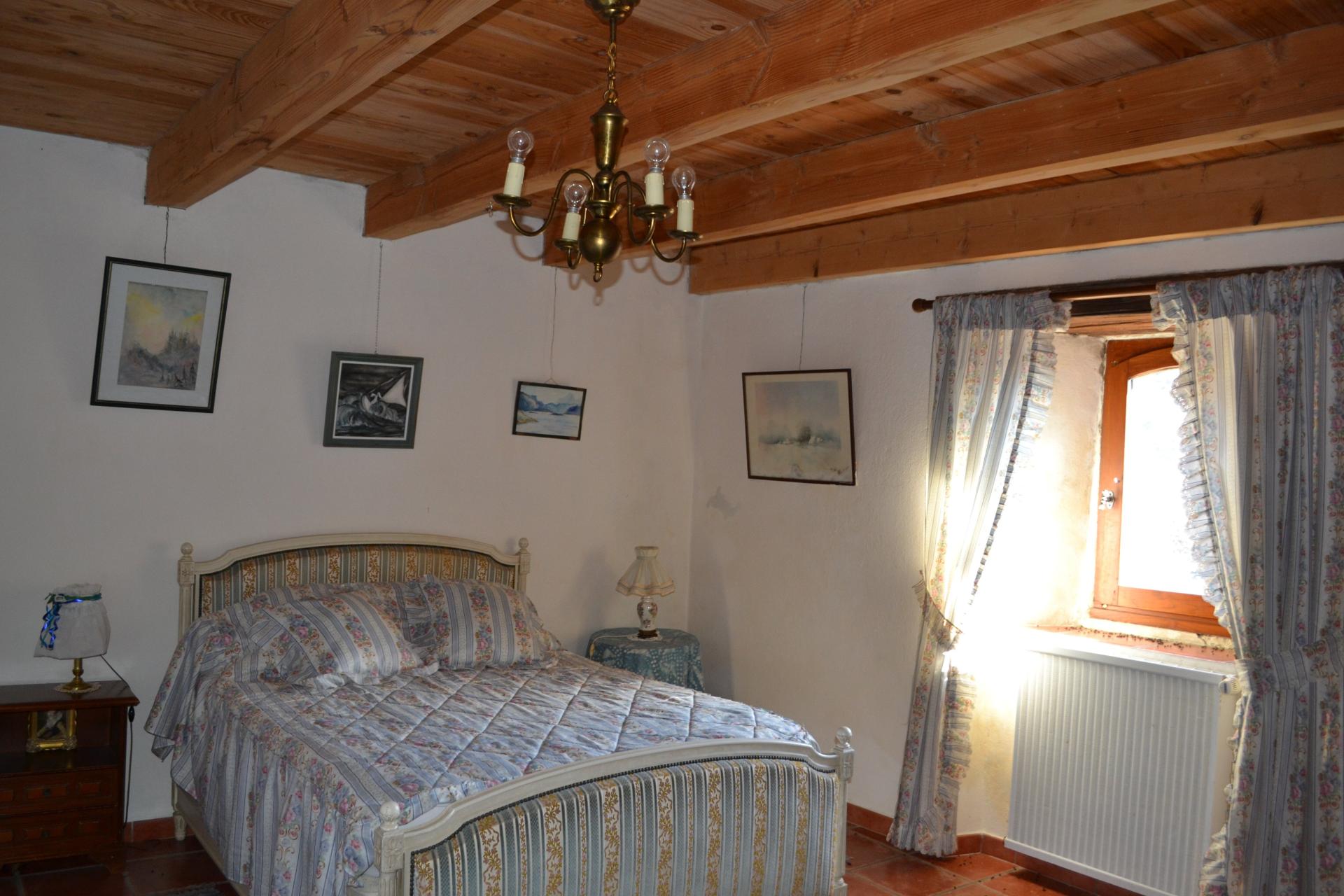 Photo 14 of the listing.