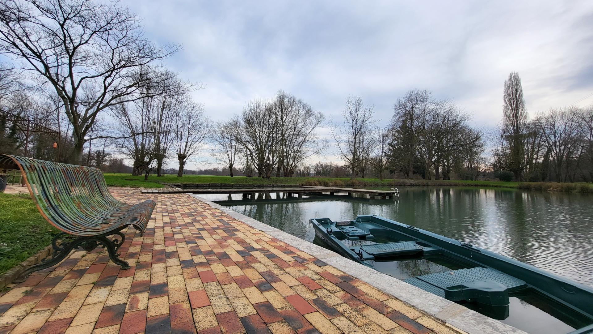 Photo 22 of the listing.