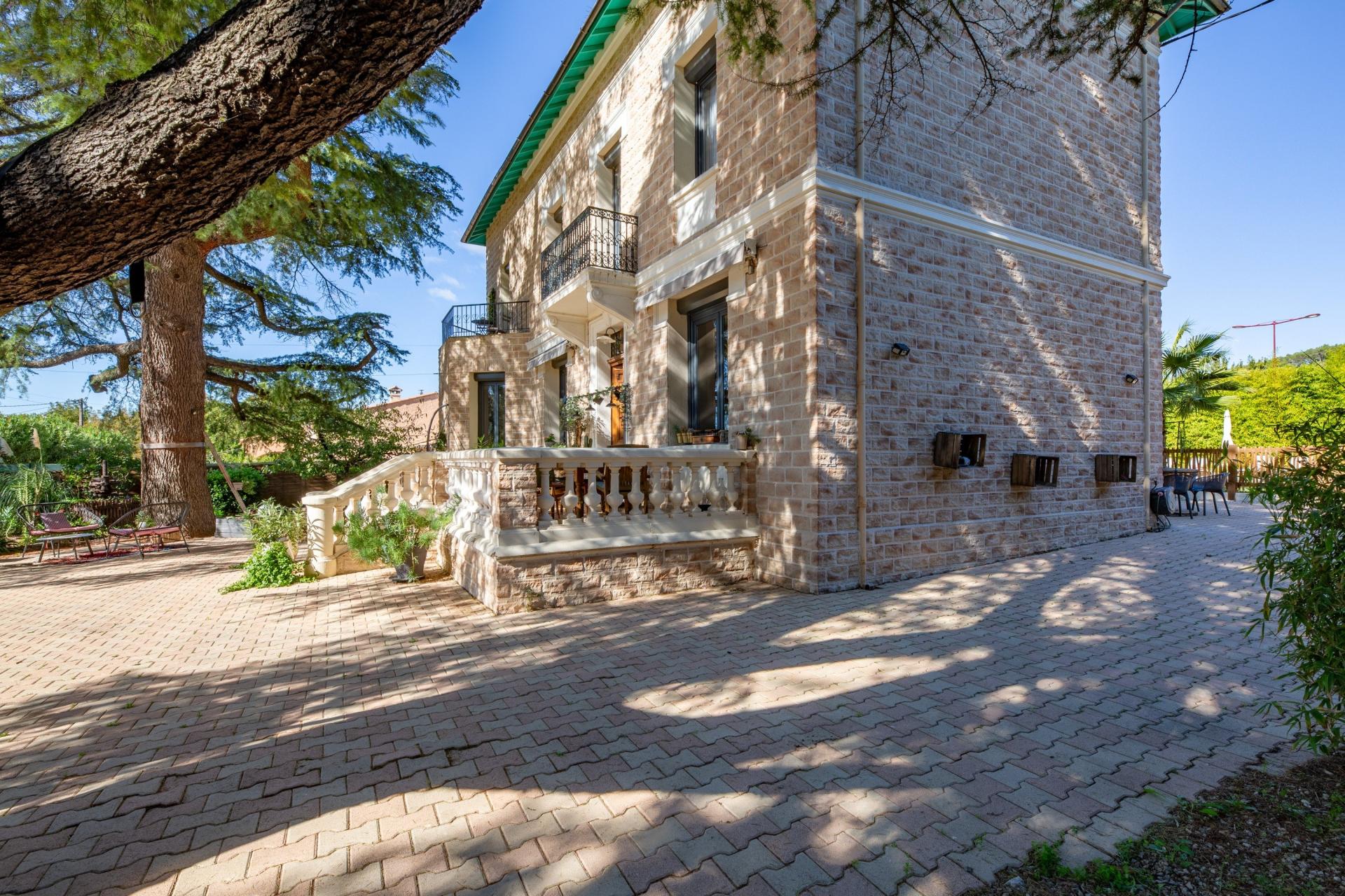 Photo 19 de l'annonce.