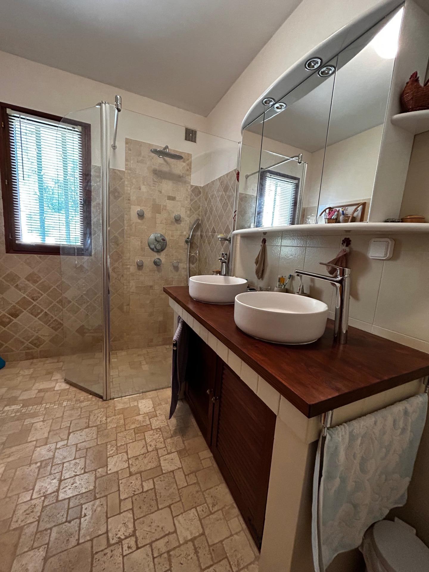 Photo 9 de l'annonce.