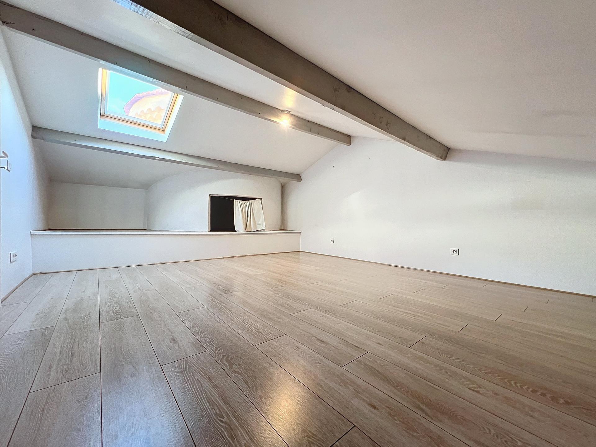 Photo 16 of the listing.