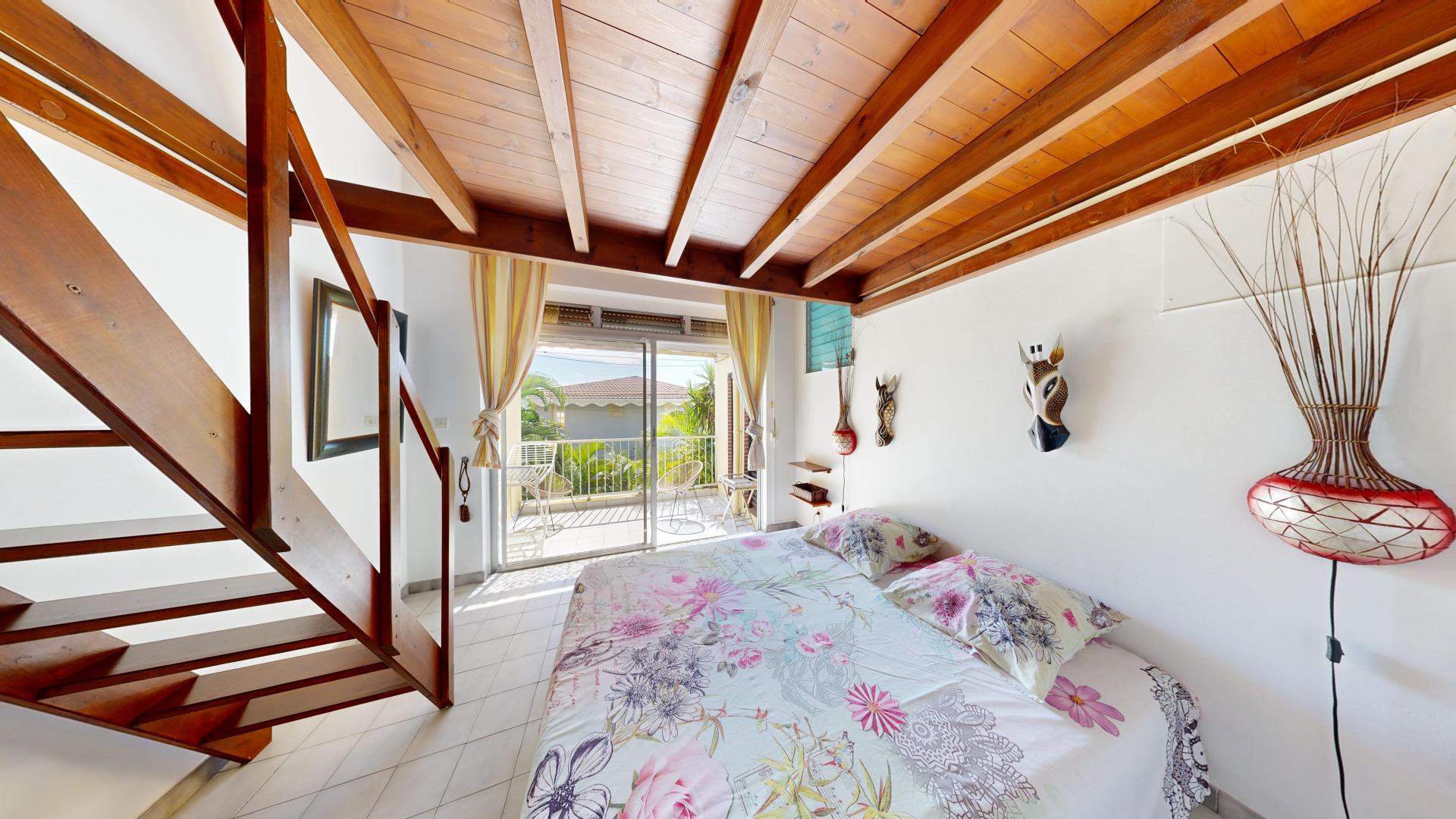 Photo 9 of the listing.