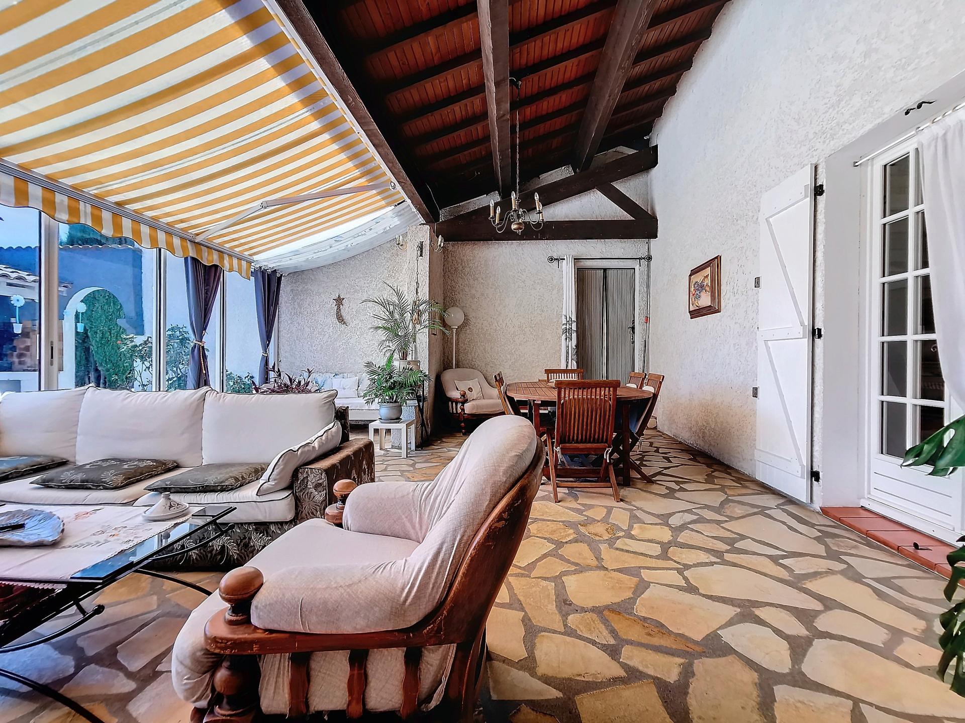 Photo 9 of the listing.