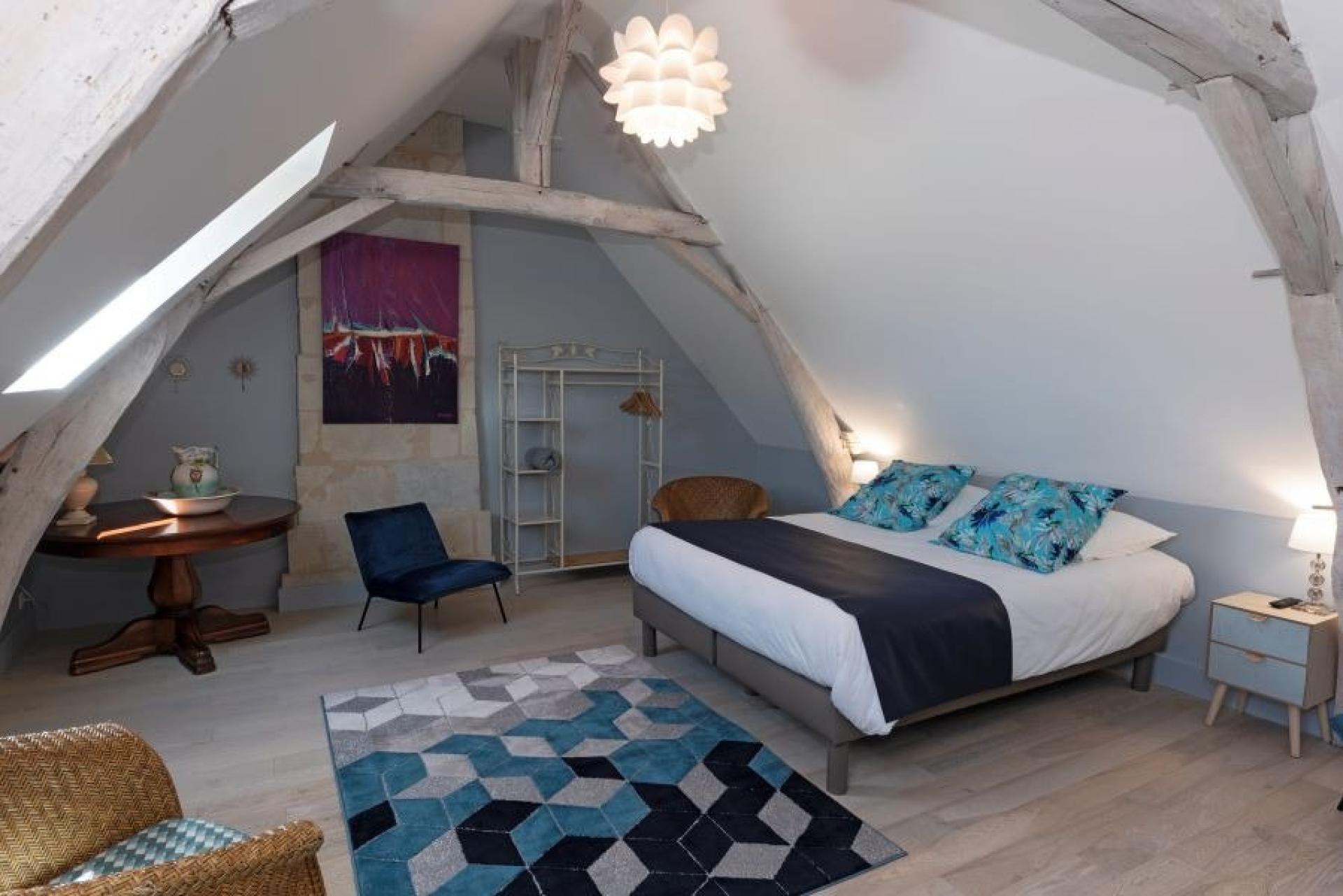 Photo 9 of the listing.