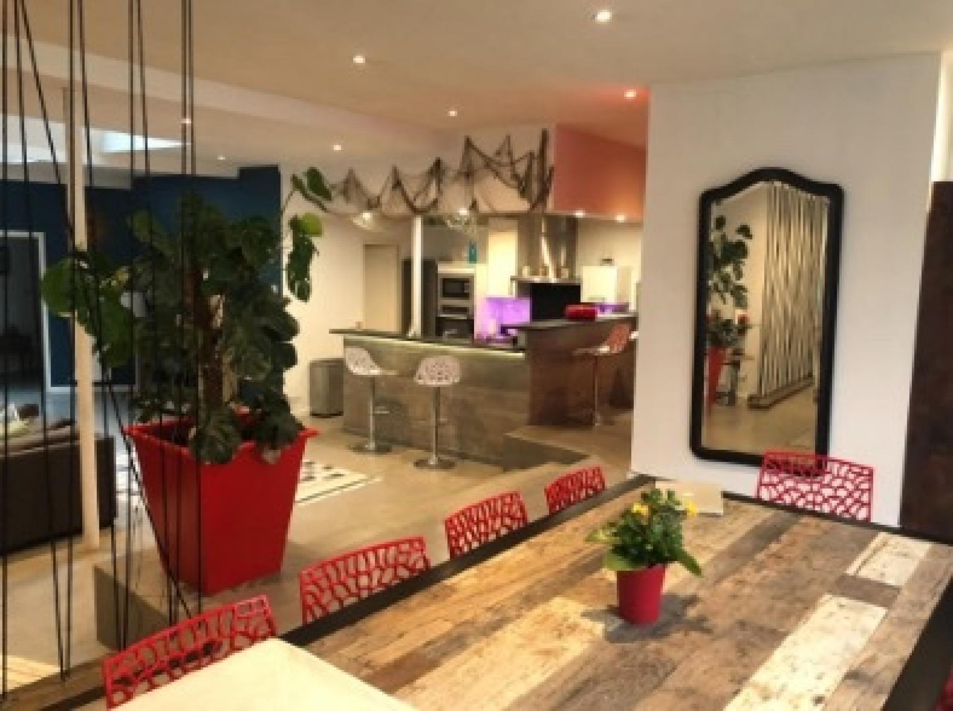 Photo 11 of the listing.