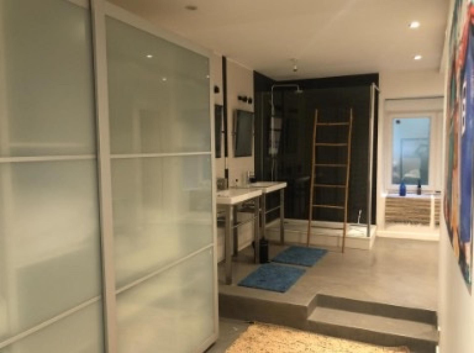 Photo 17 of the listing.