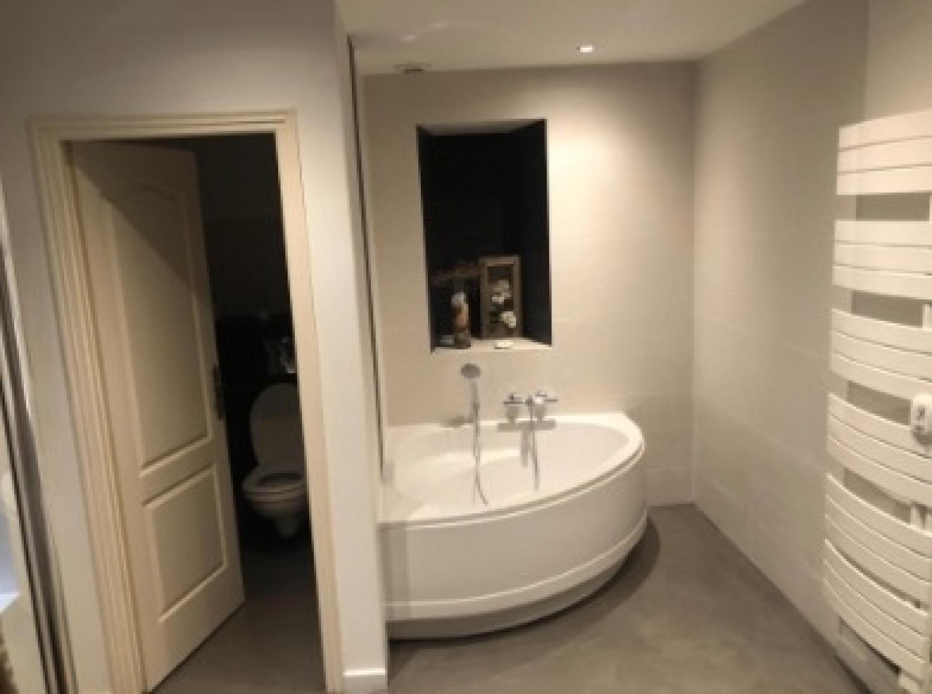 Photo 16 of the listing.