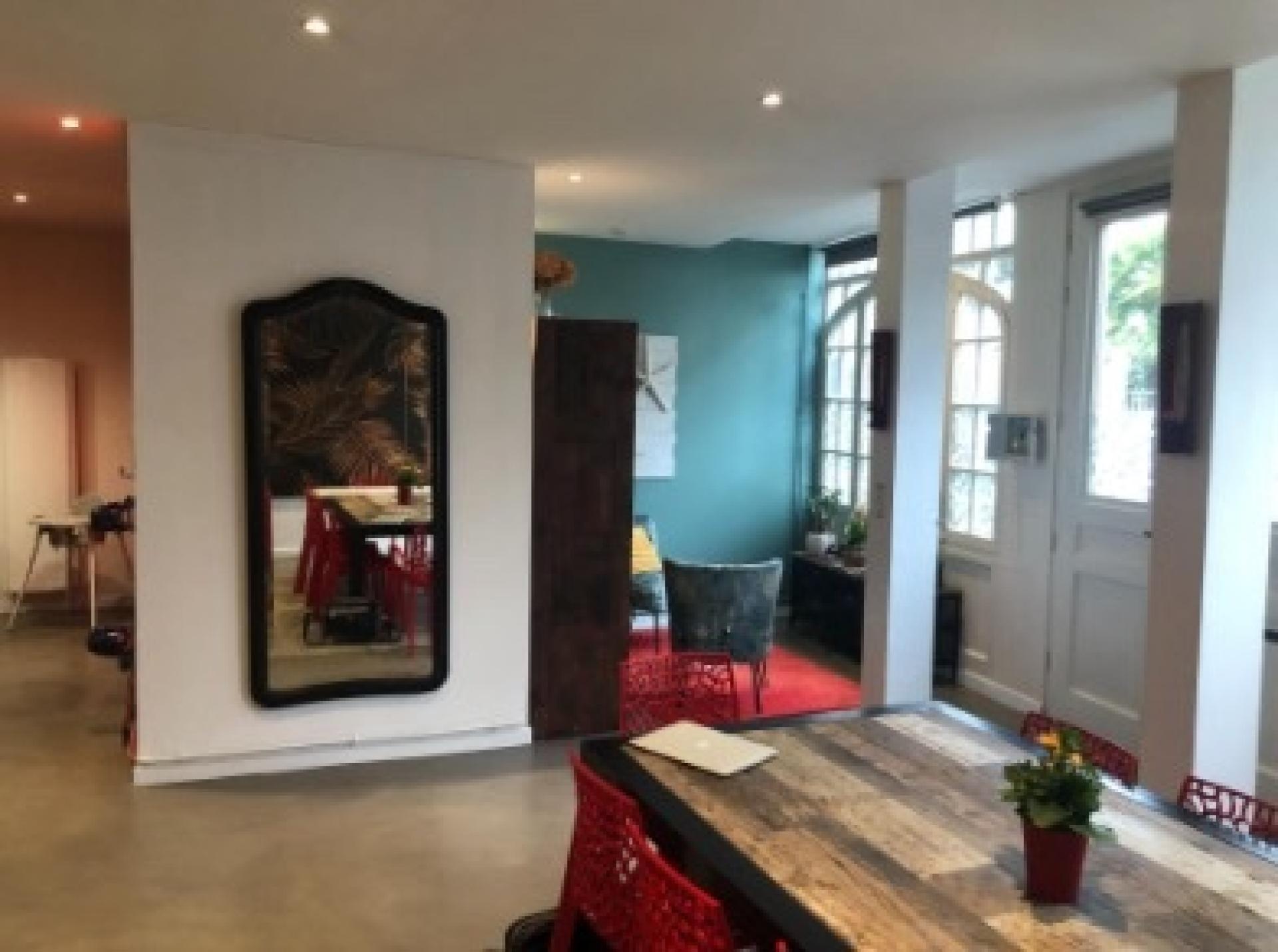 Photo 3 of the listing.