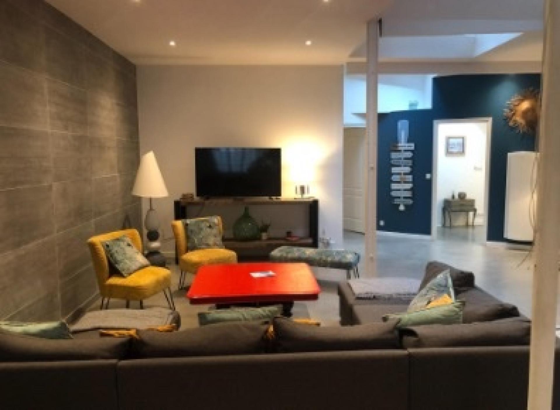 Photo 13 of the listing.