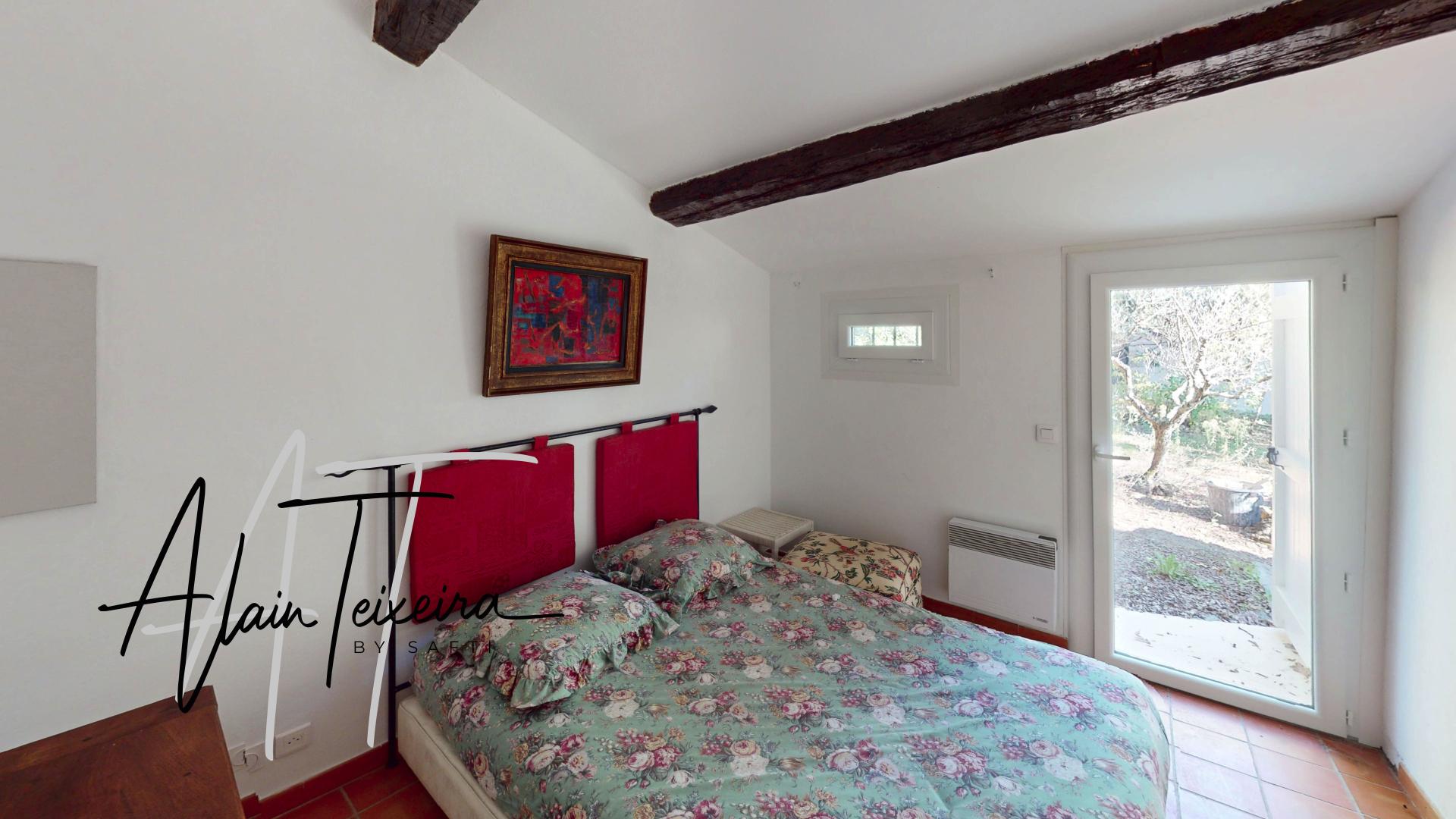 Photo 9 of the listing.