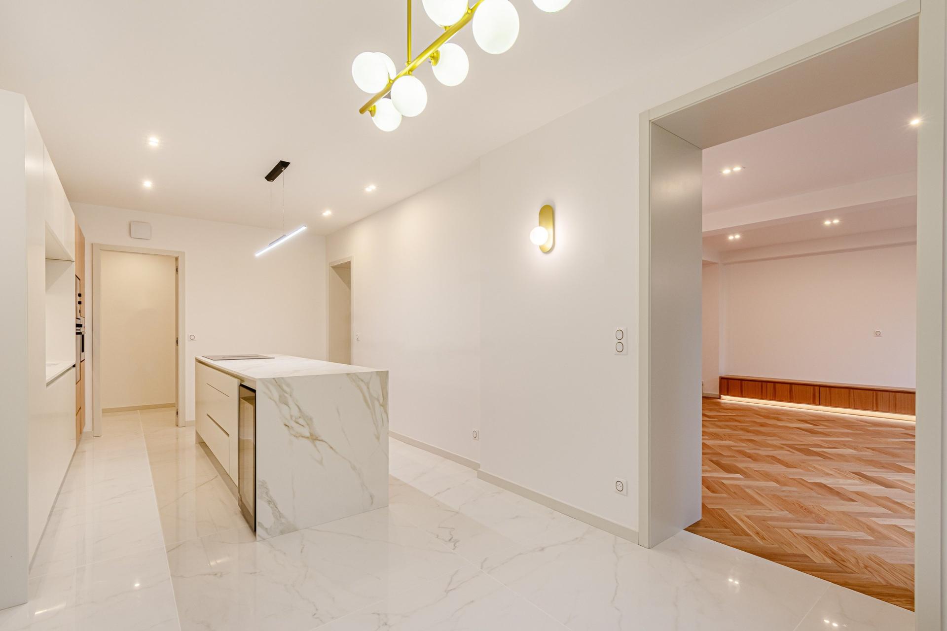 Photo 4 of the listing.