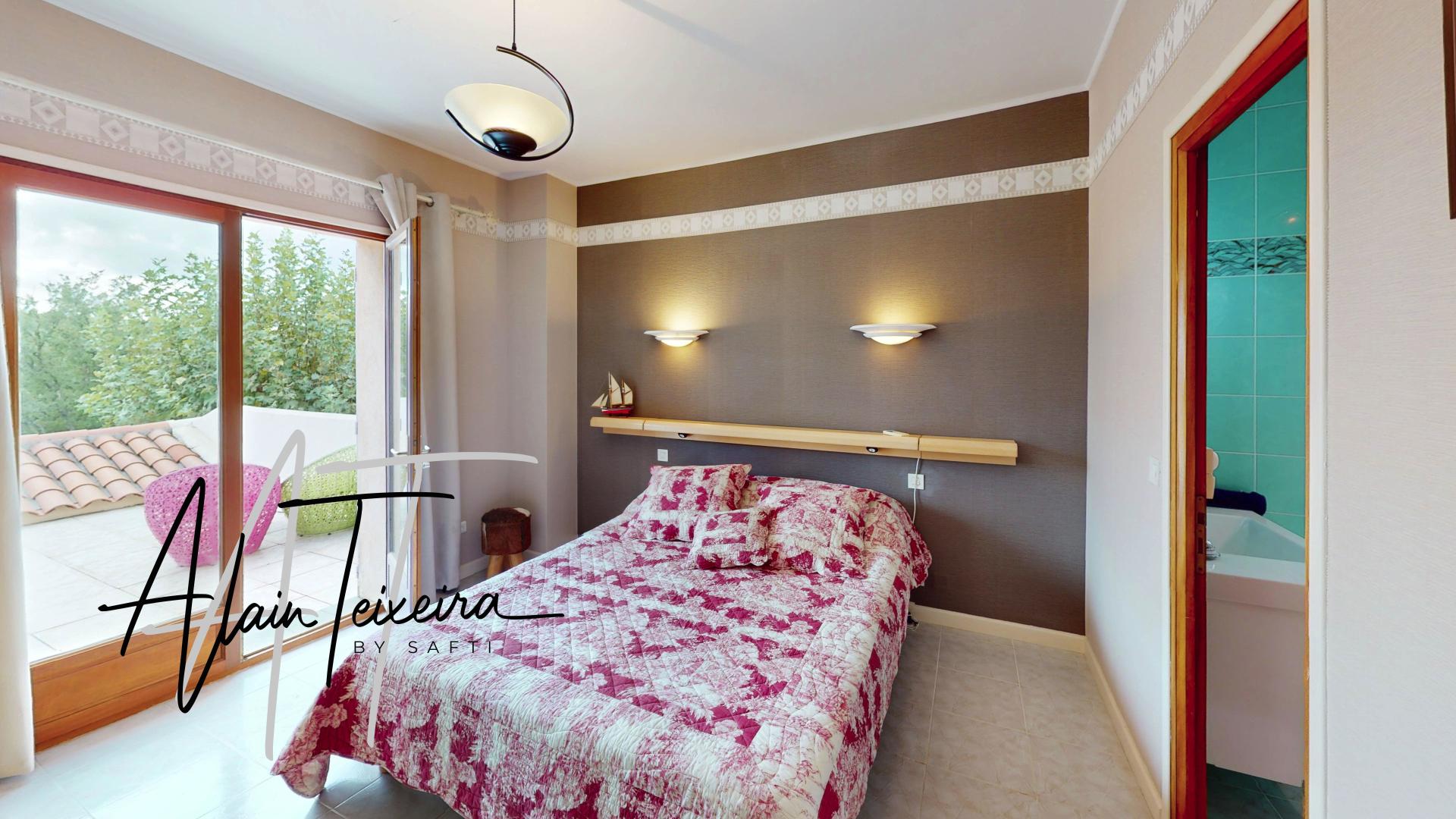 Photo 16 of the listing.