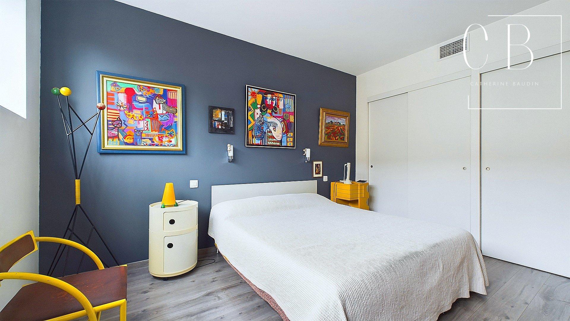 Photo 9 of the listing.