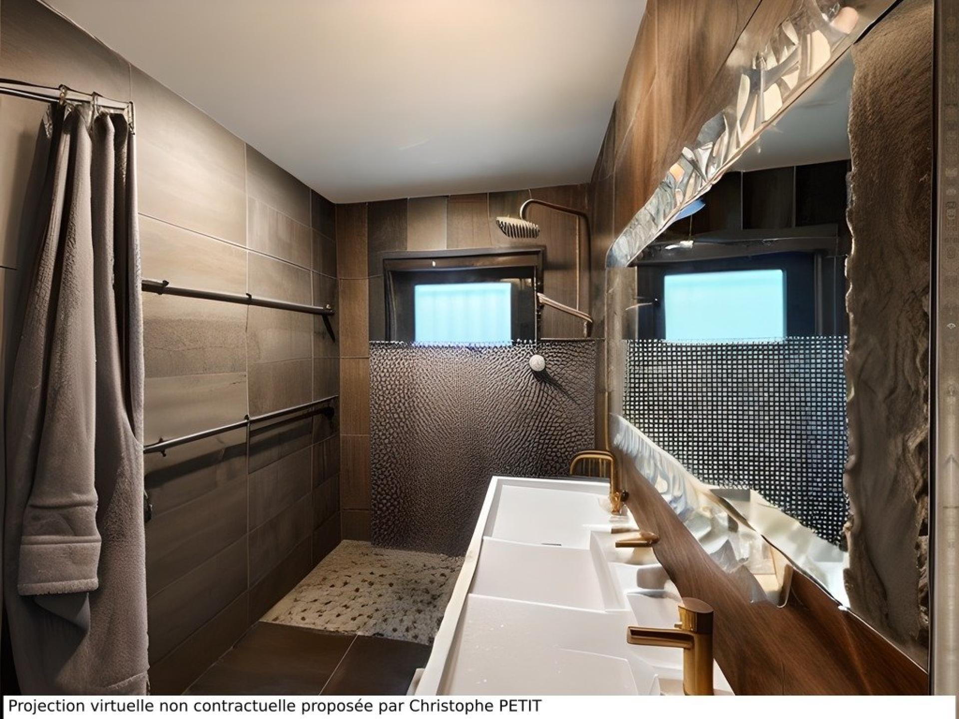 Photo 7 of the listing.