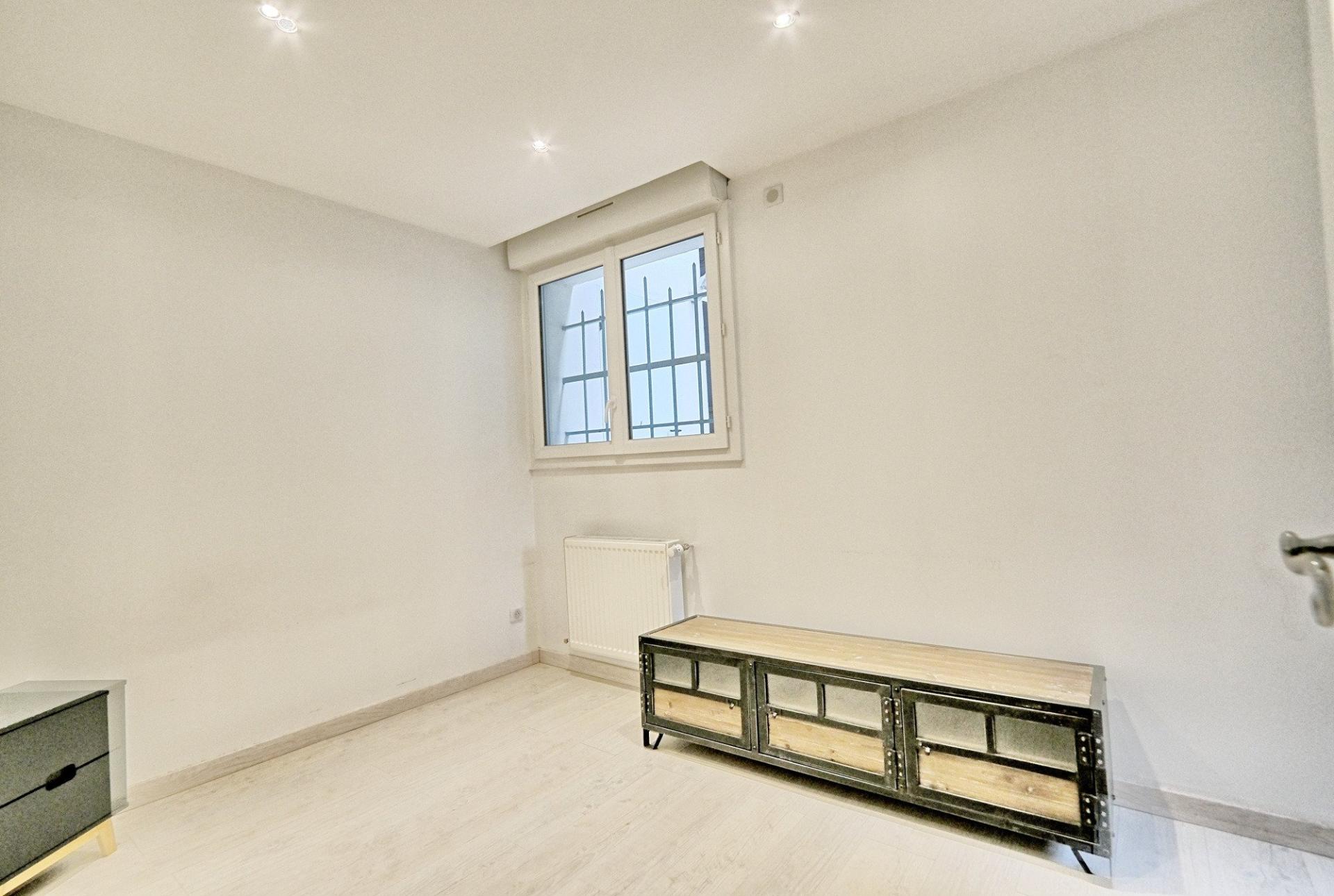 Photo 12 of the listing.