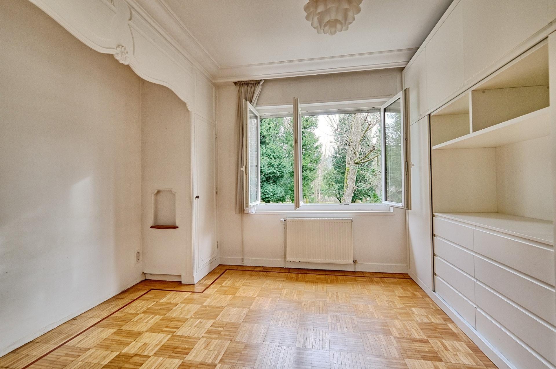 Photo 10 of the listing.