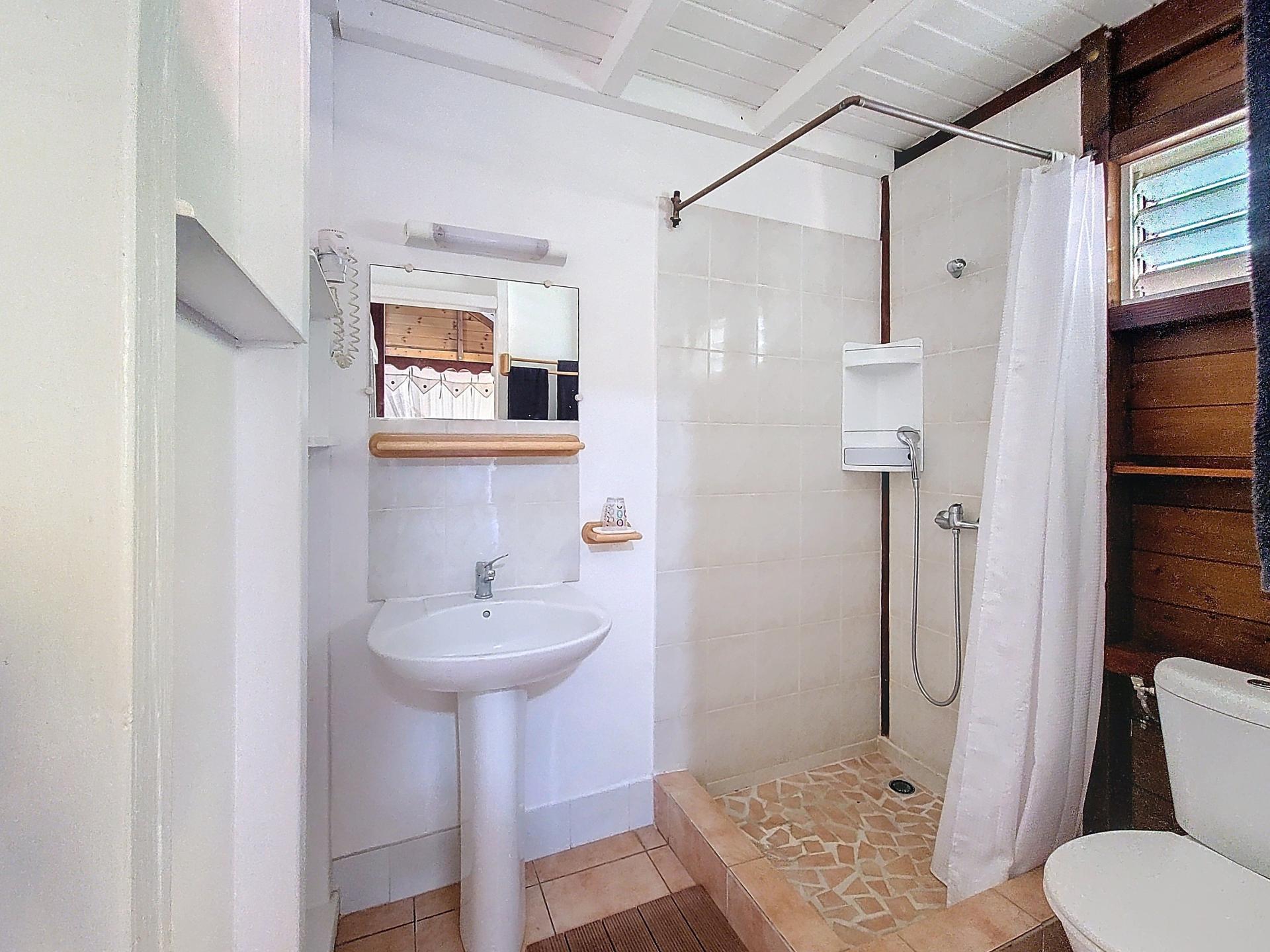 Photo 15 of the listing.