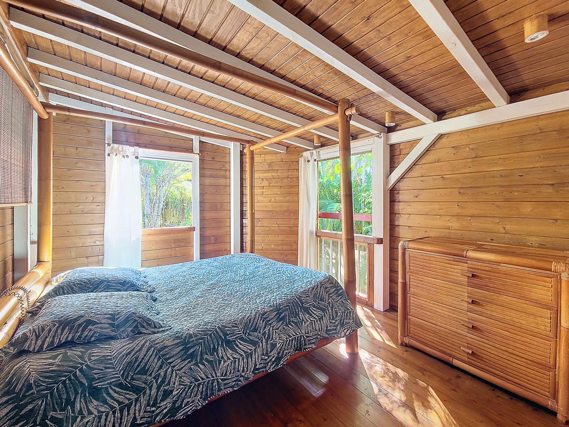 Photo 7 of the listing.