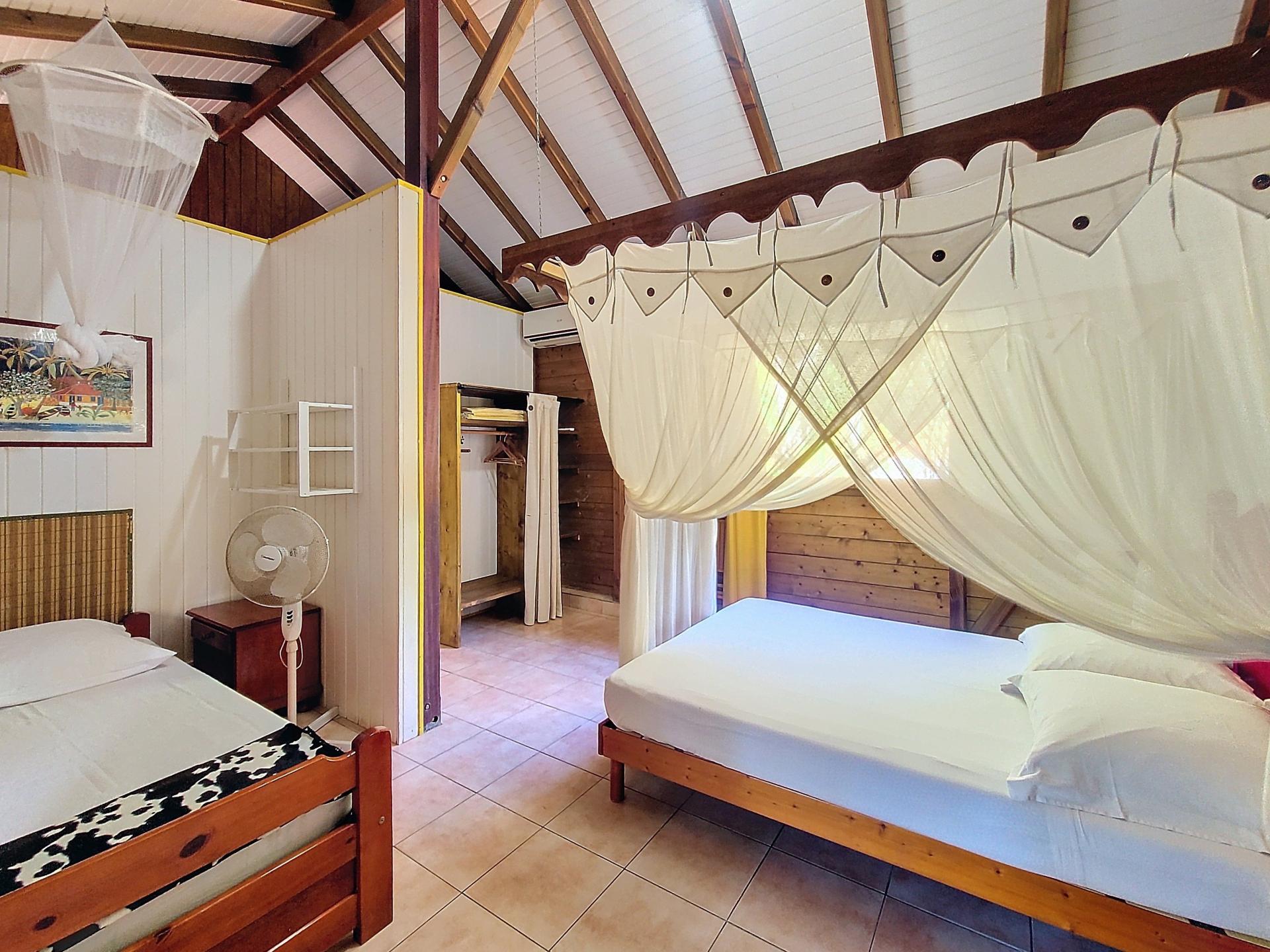 Photo 14 of the listing.