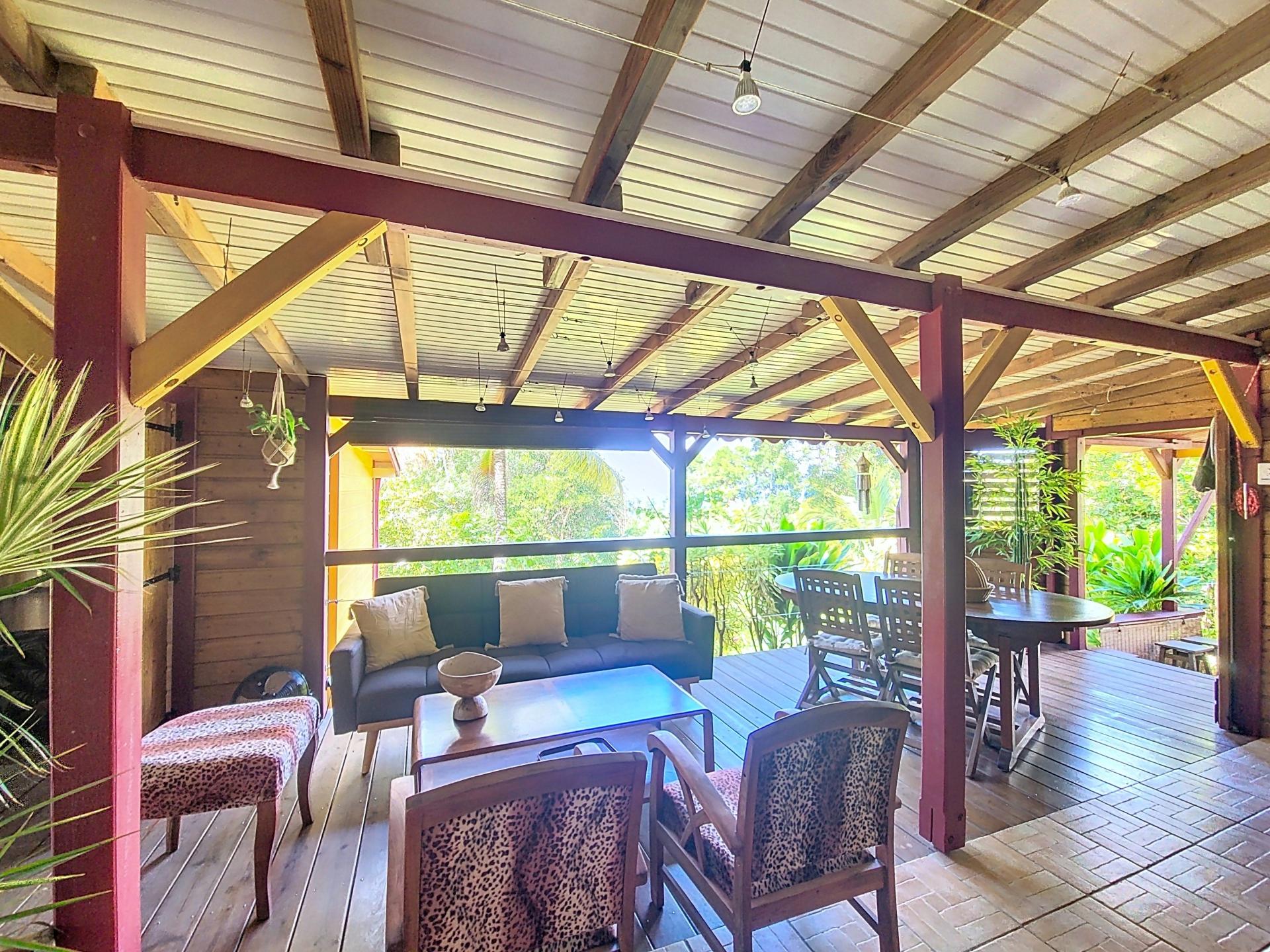 Photo 4 of the listing.