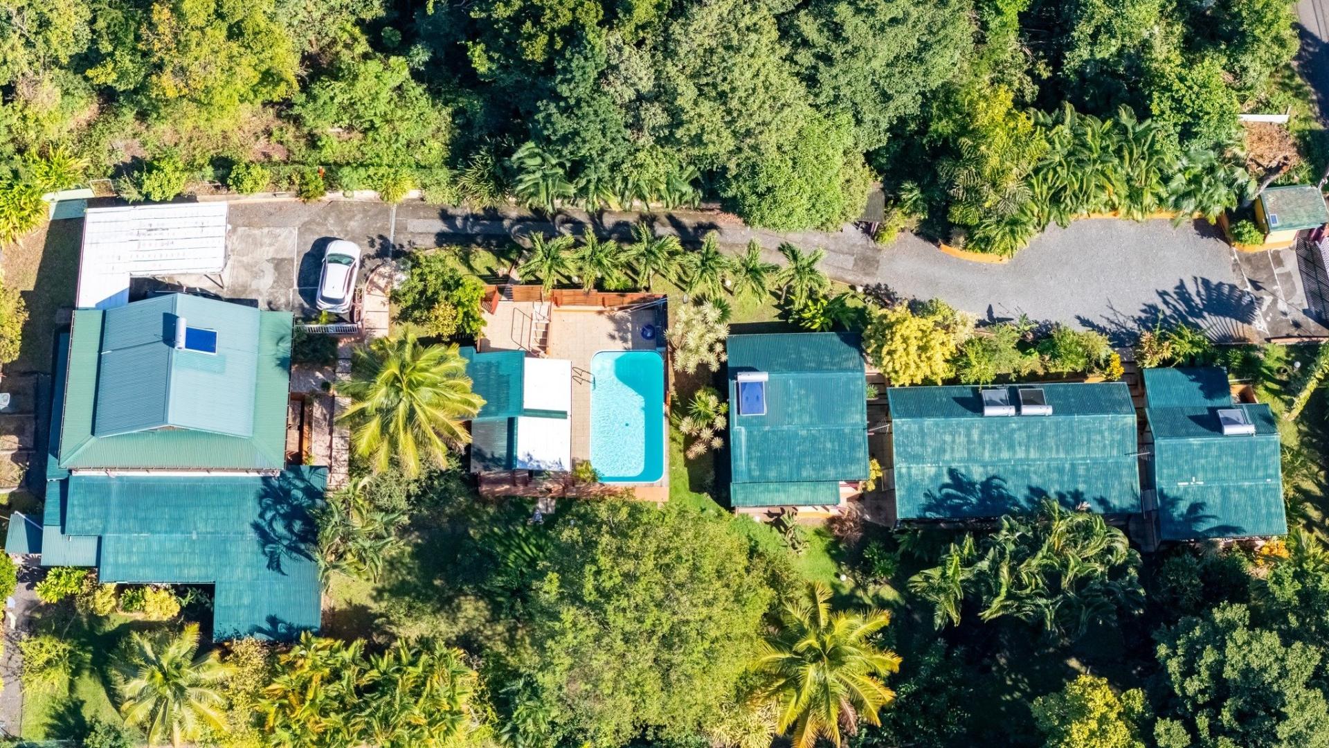 Photo 2 of the listing.