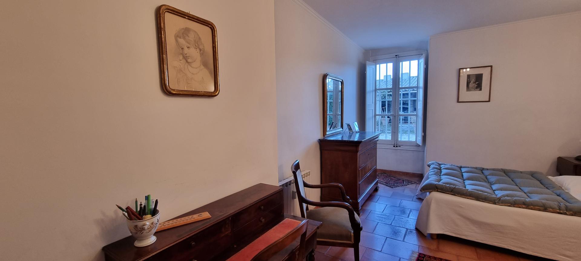 Photo 10 of the listing.