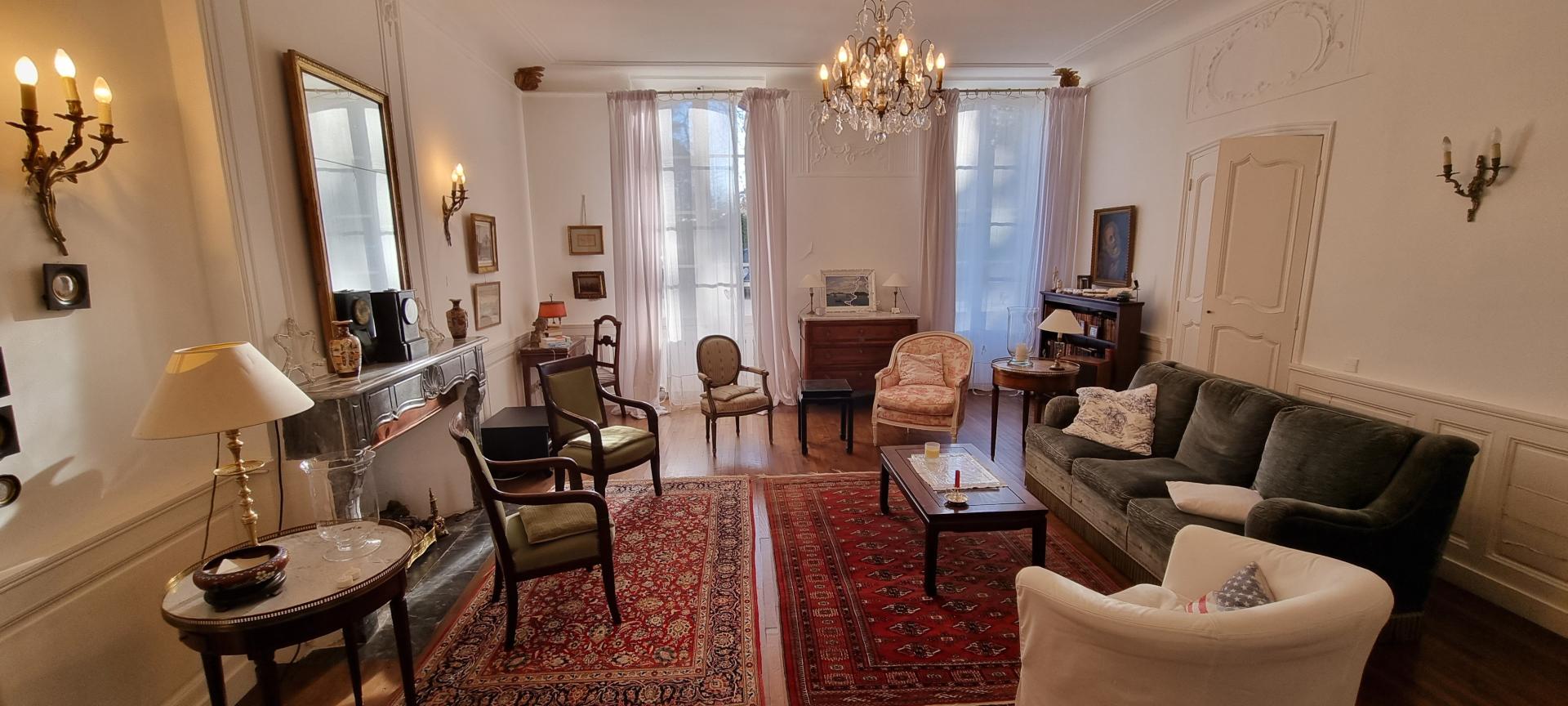 Photo 8 of the listing.