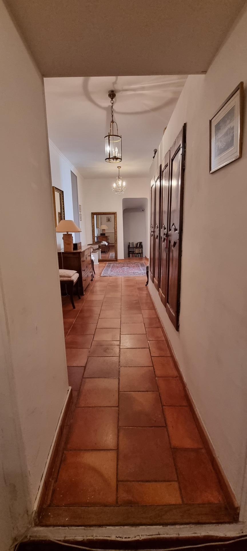 Photo 6 of the listing.