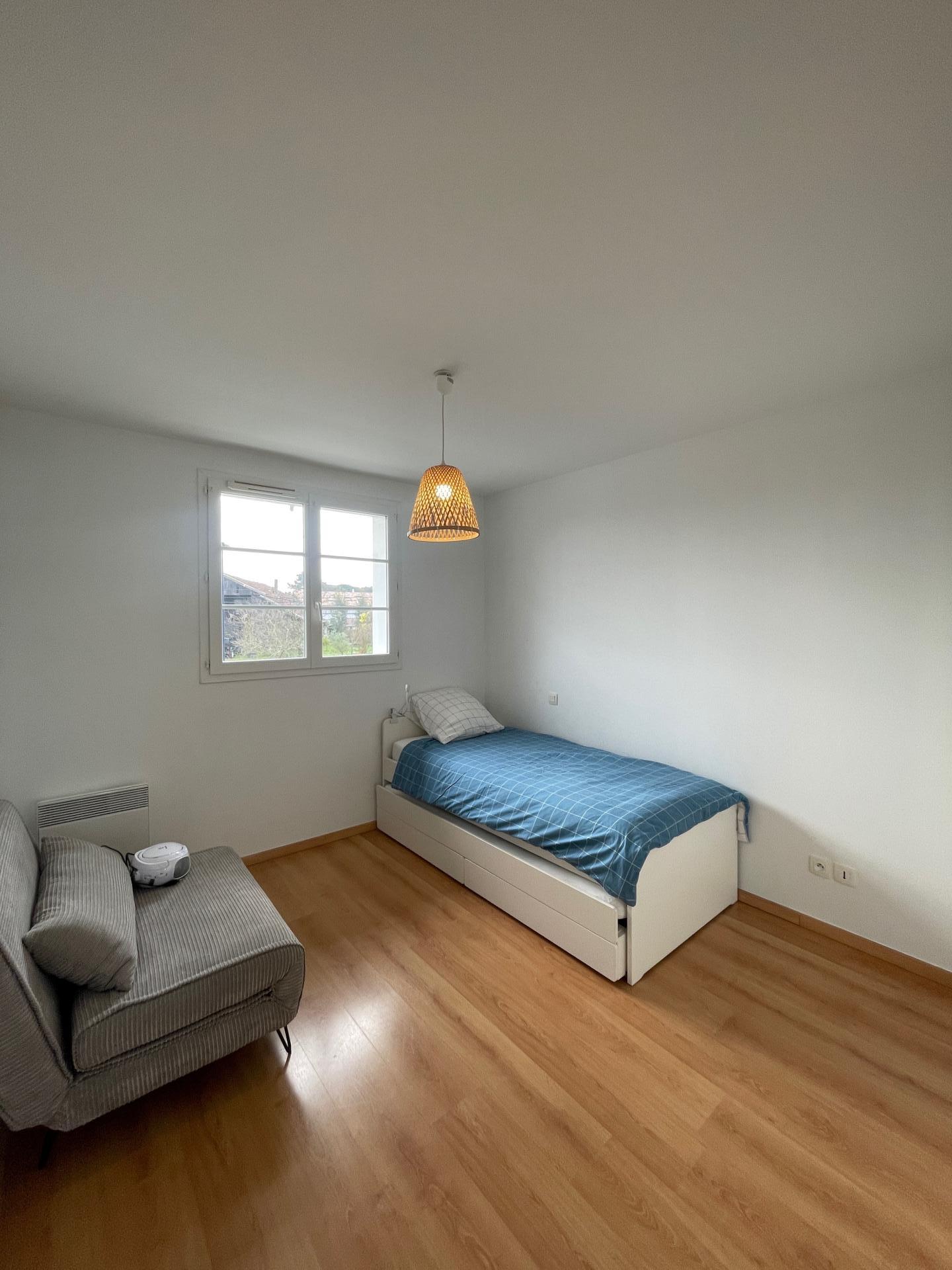 Photo 10 of the listing.