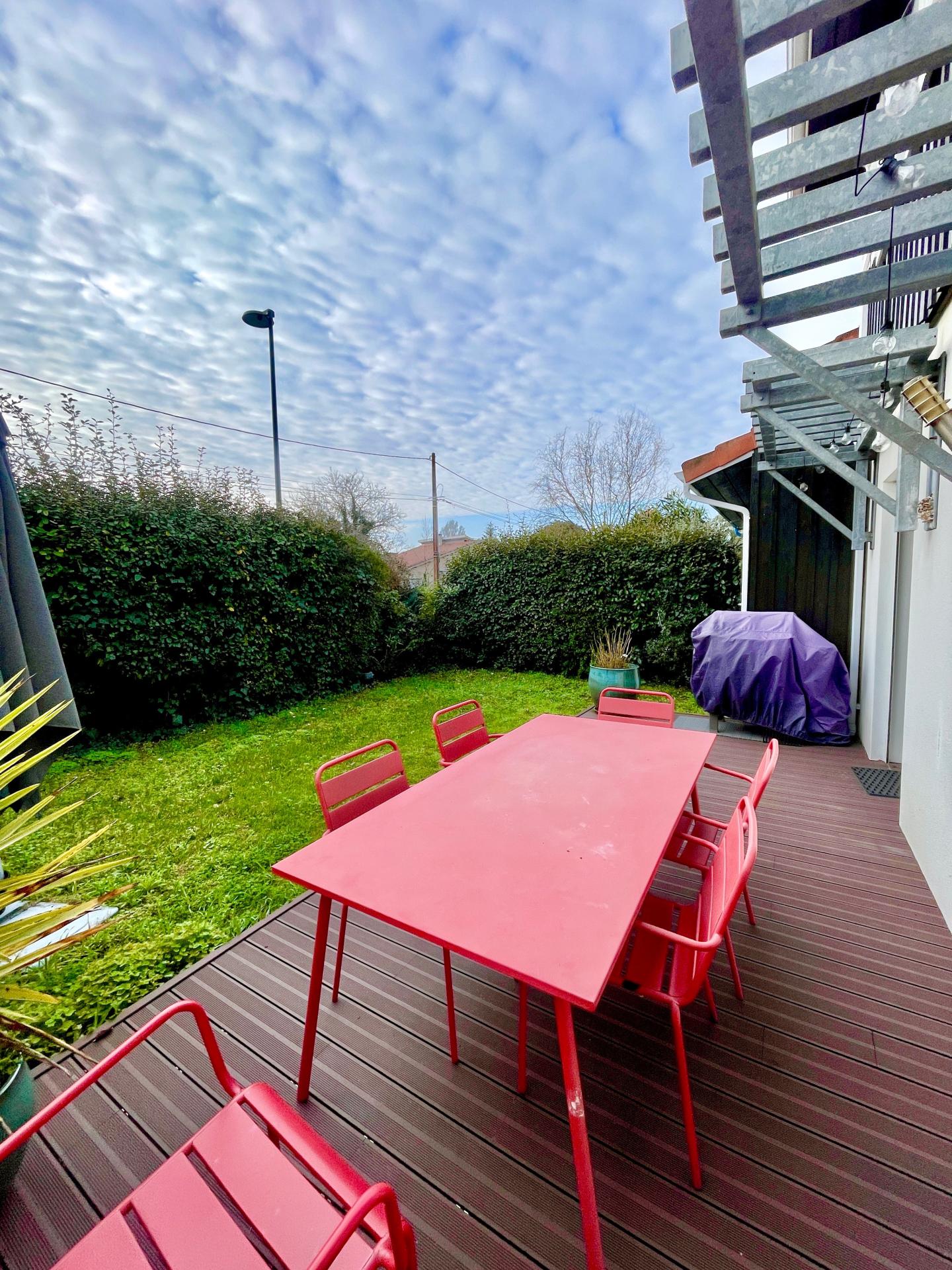 Photo 3 of the listing.