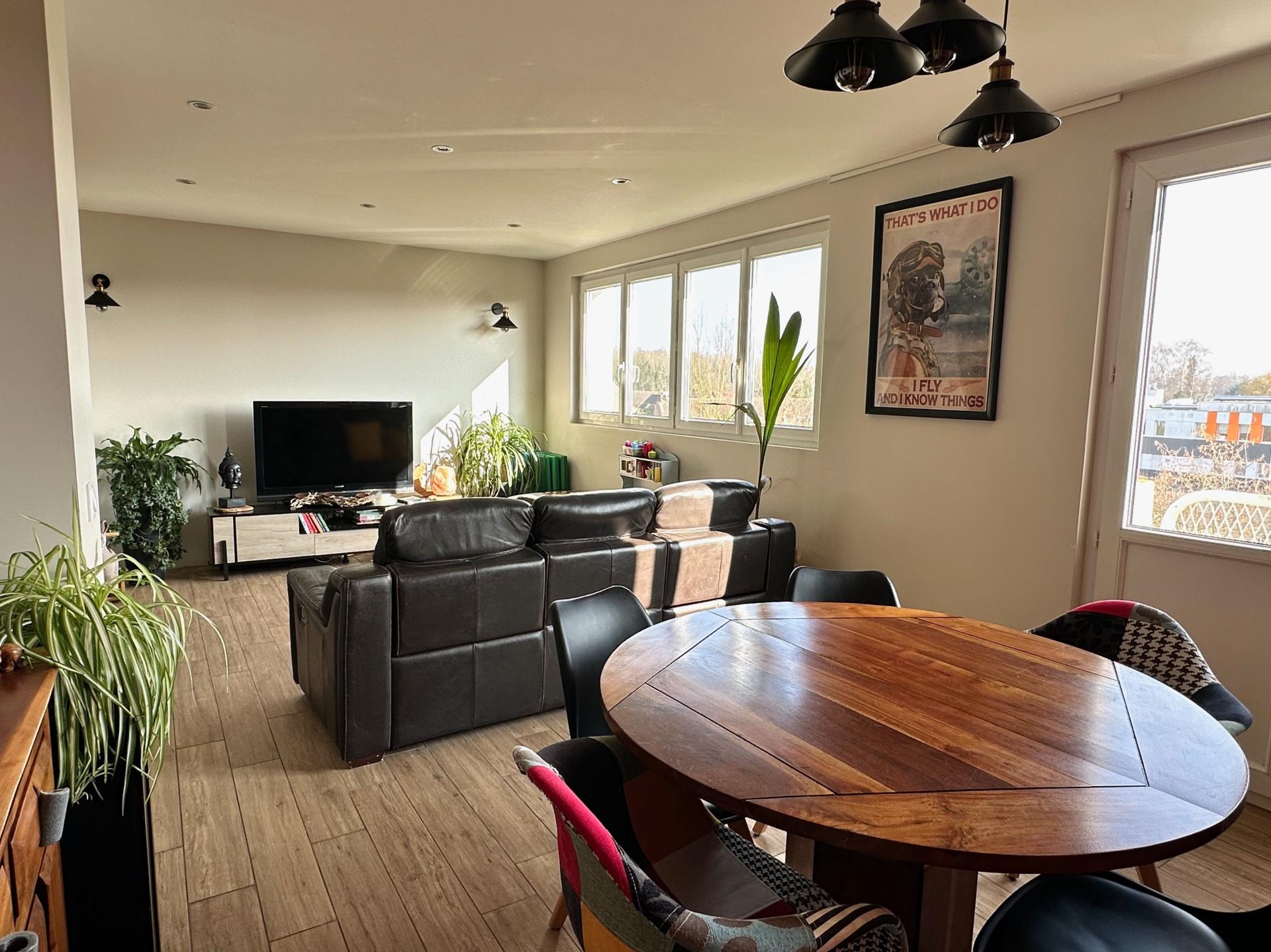 Vente d'appartement 4 pièces à Villeneuve-D'Ascq 59491 : 77m², prix 169