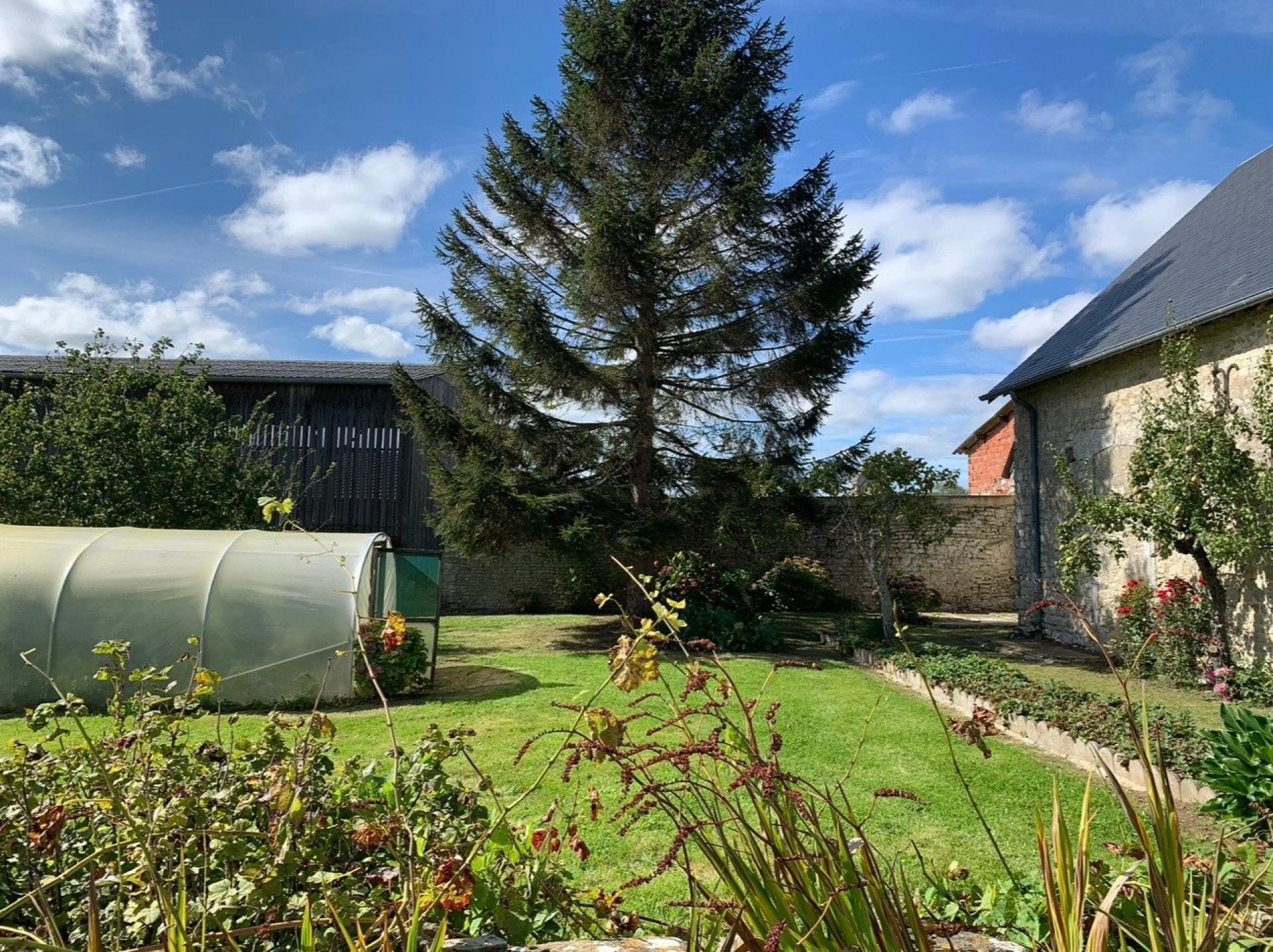 Photo 6 of the listing.