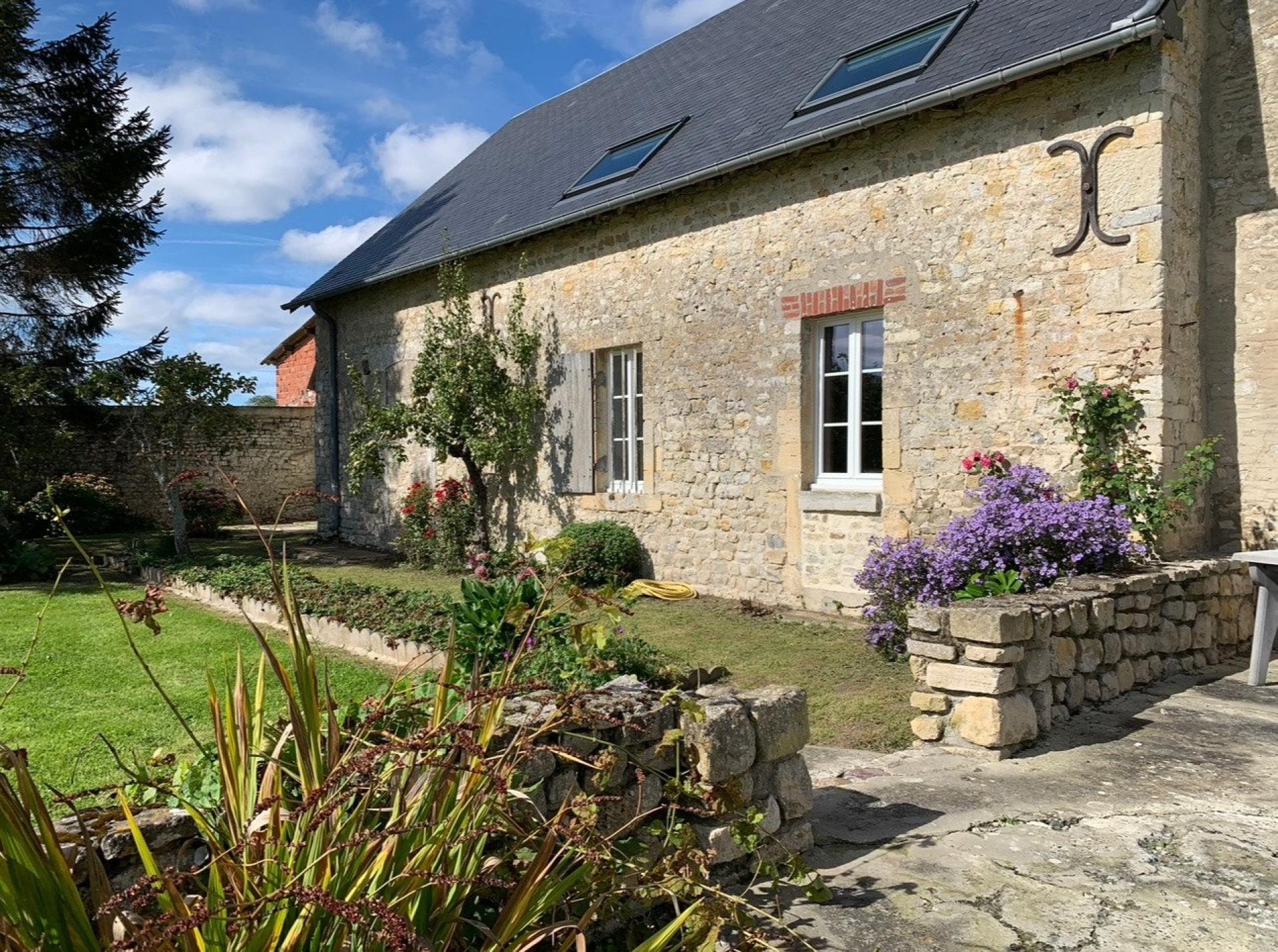 Photo 11 of the listing.