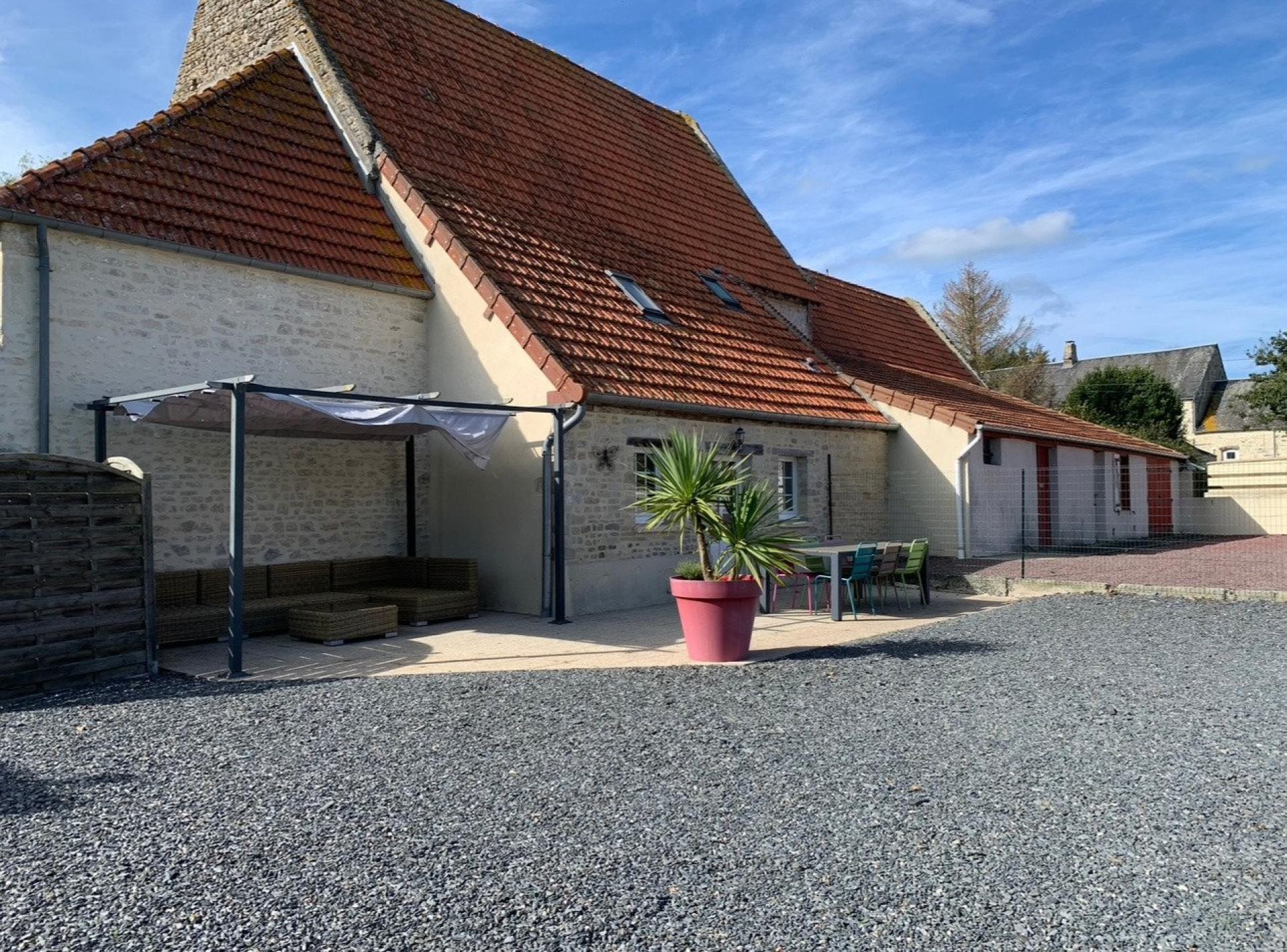 Photo 15 of the listing.