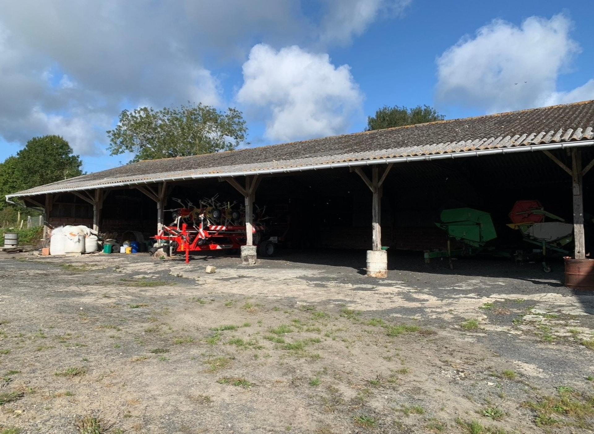 Photo 8 of the listing.