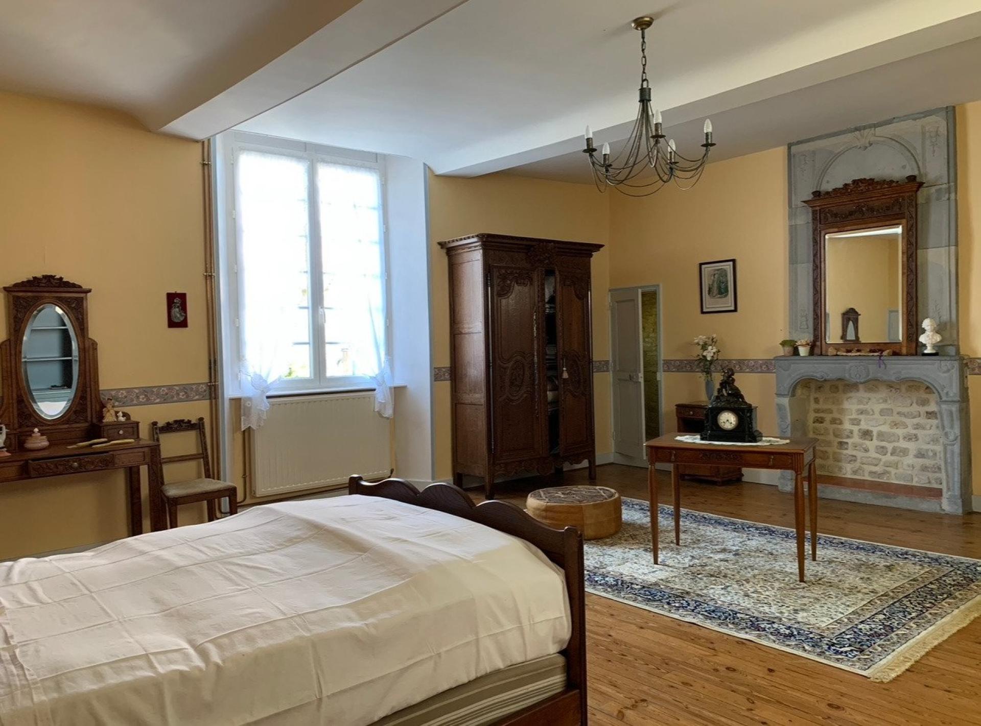 Photo 25 of the listing.