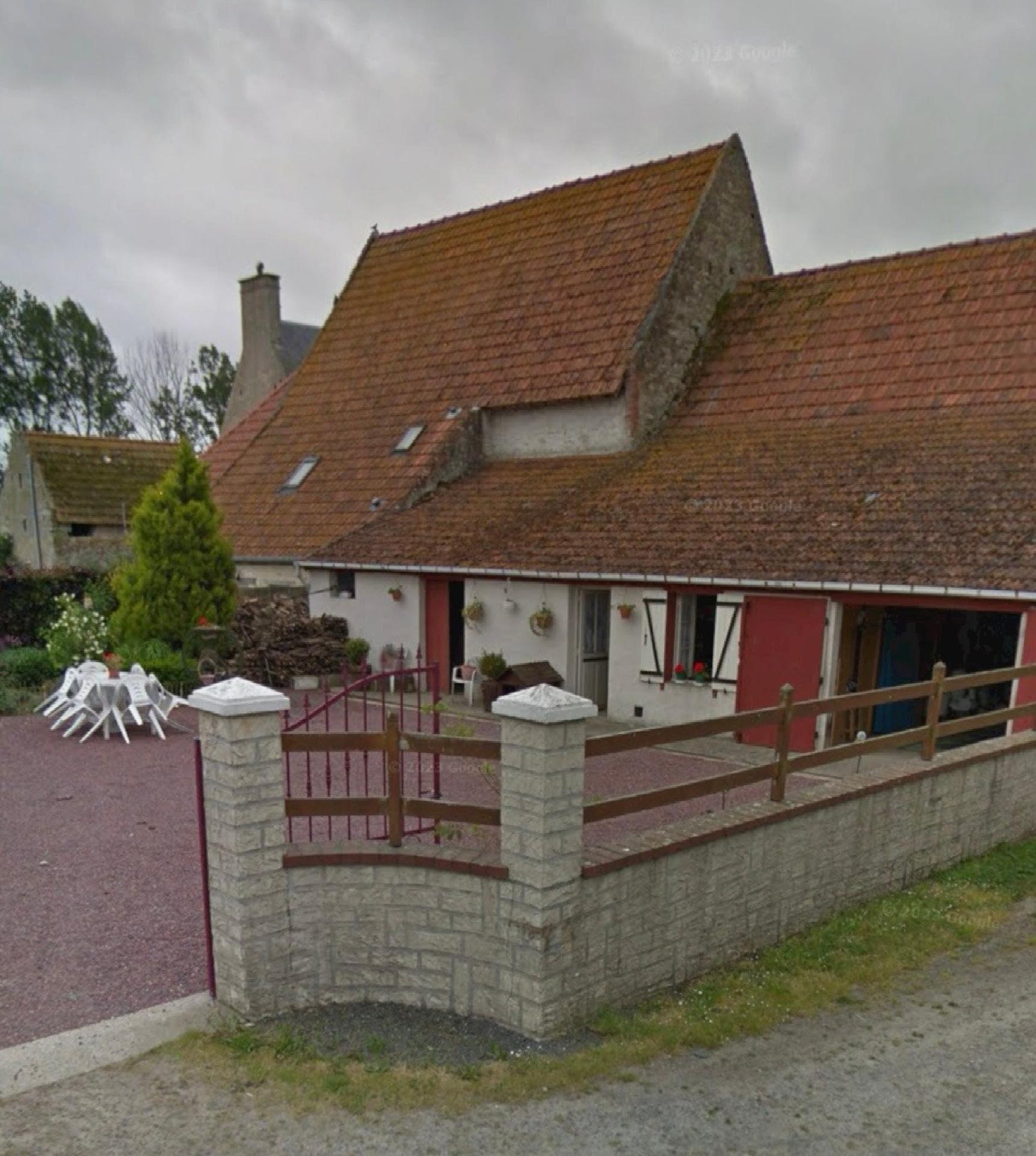 Photo 16 of the listing.