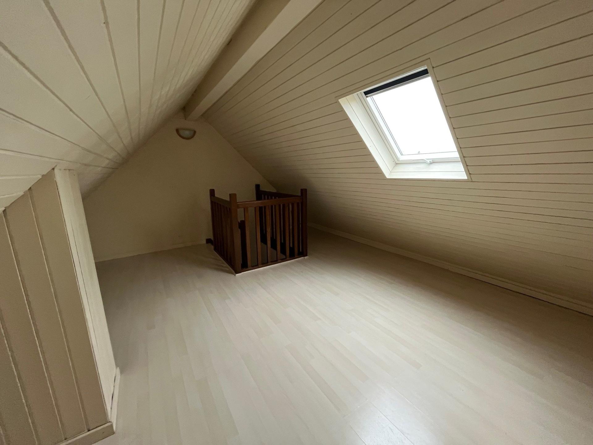 Photo 10 of the listing.