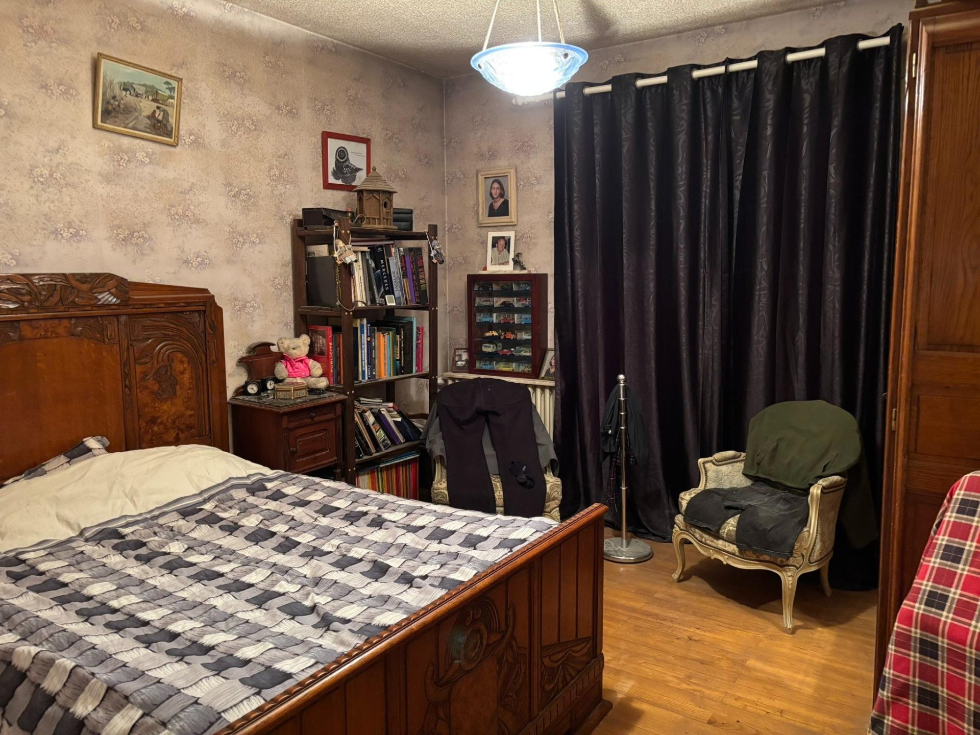 Photo 7 of the listing.