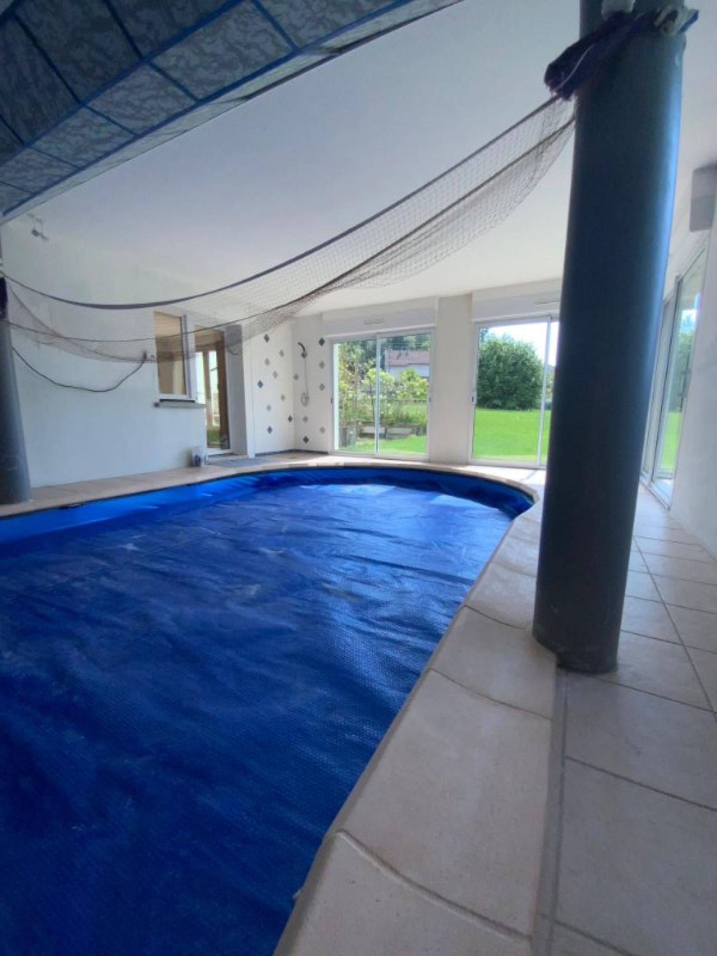 Photo 4 of the listing.