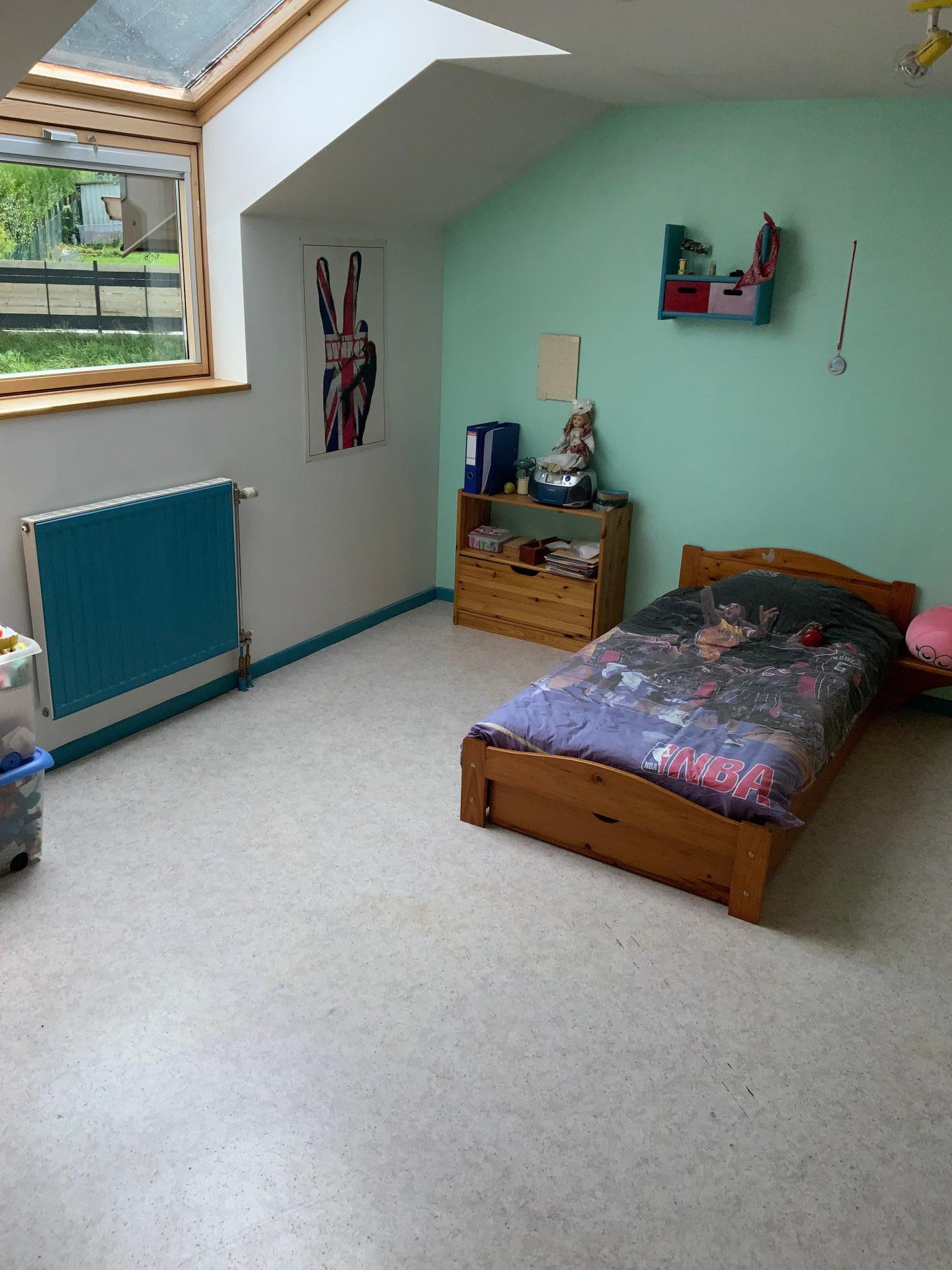 Photo 6 of the listing.