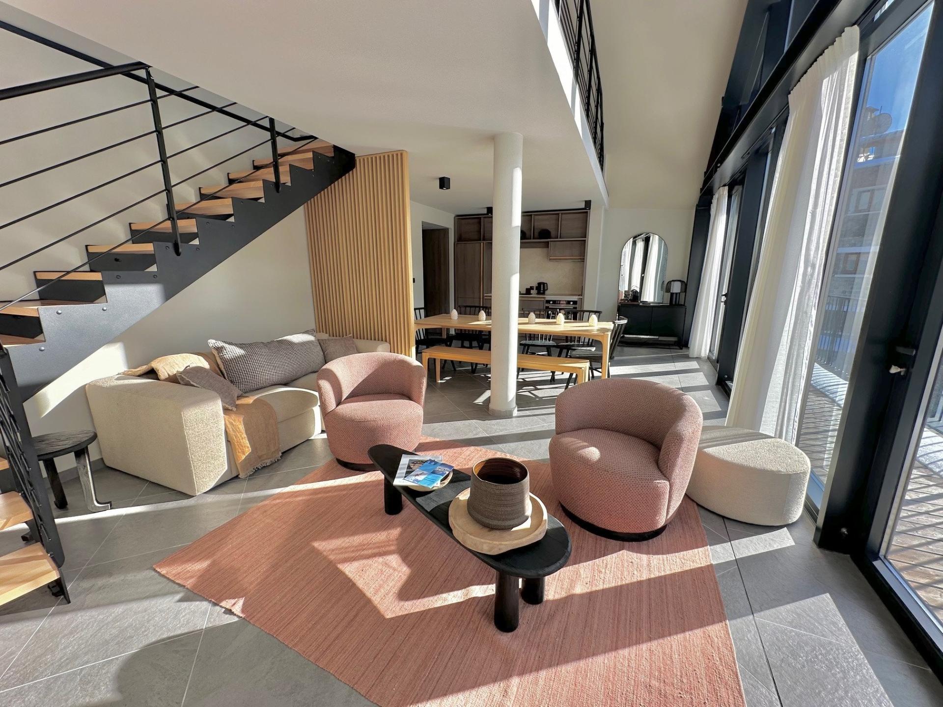 Photo 5 of the listing.