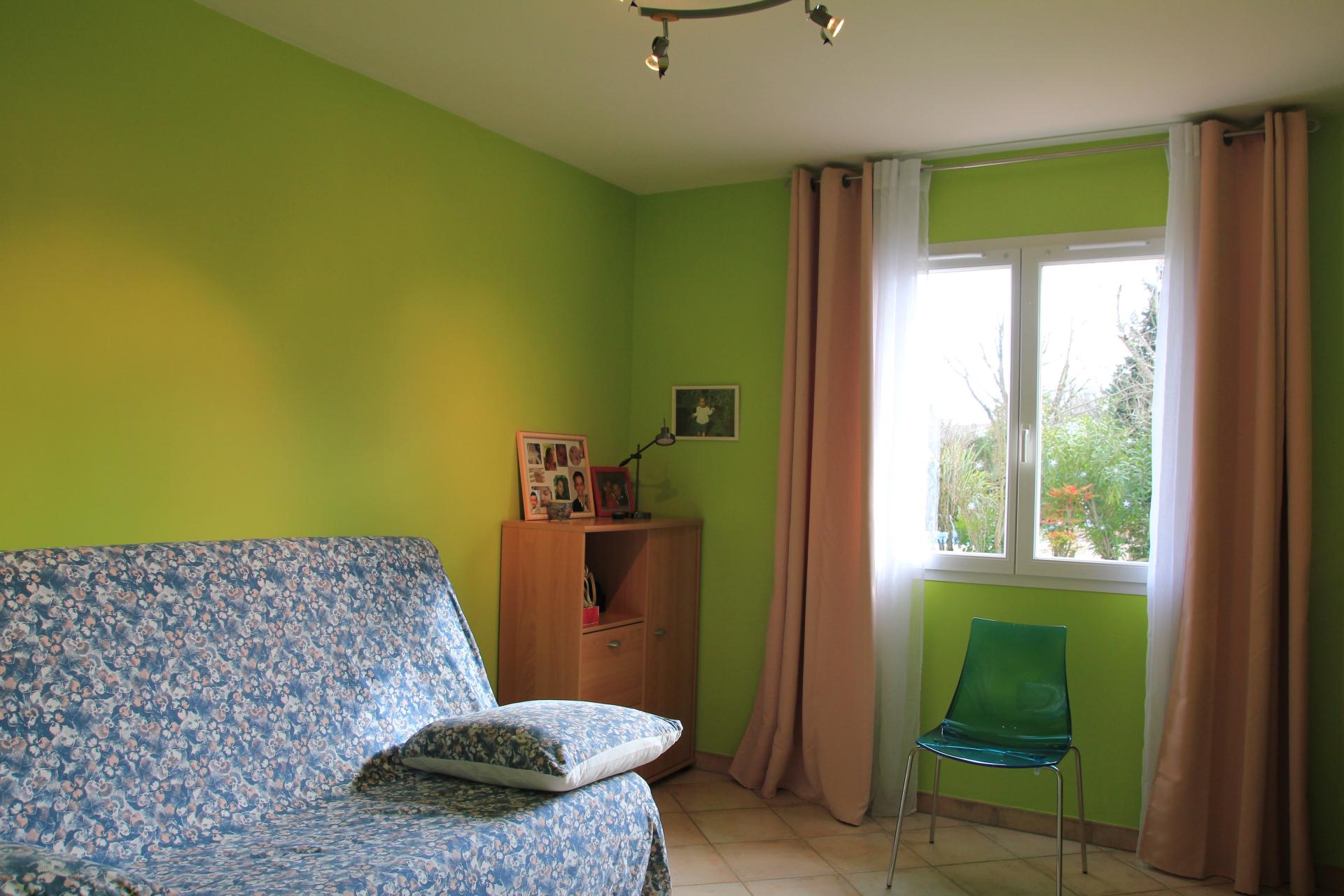 Photo 14 of the listing.