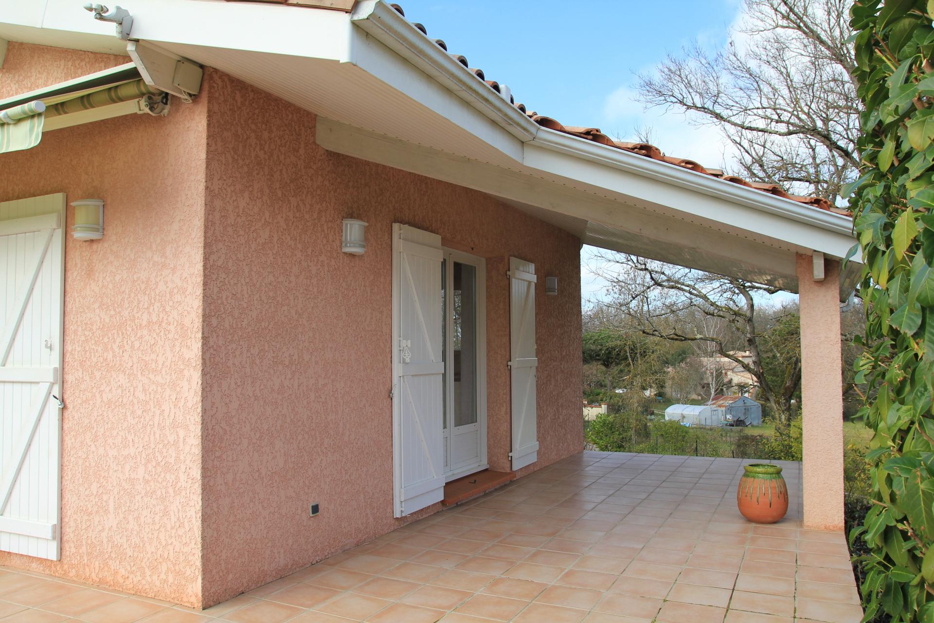 Photo 16 of the listing.