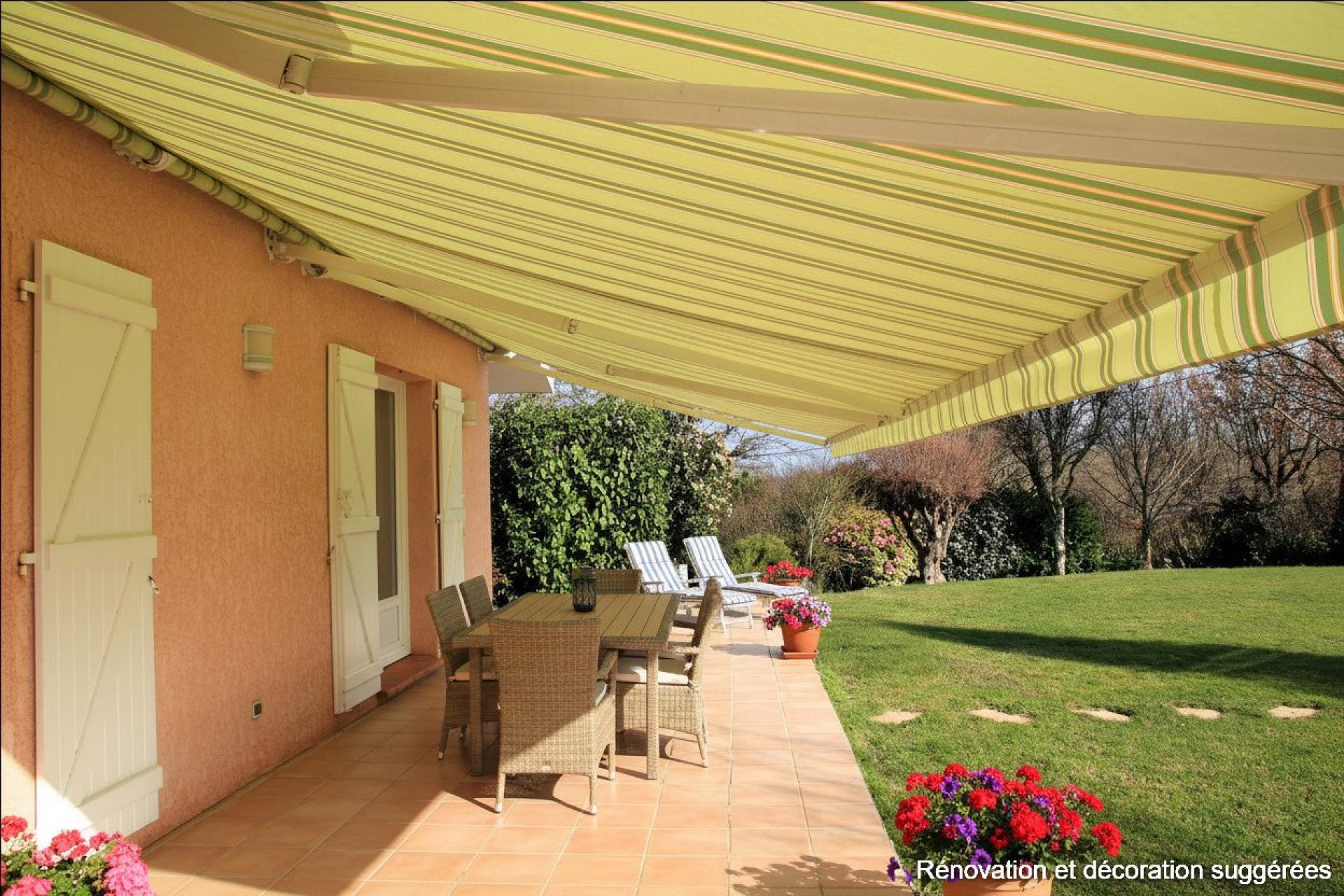 Photo 4 of the listing.