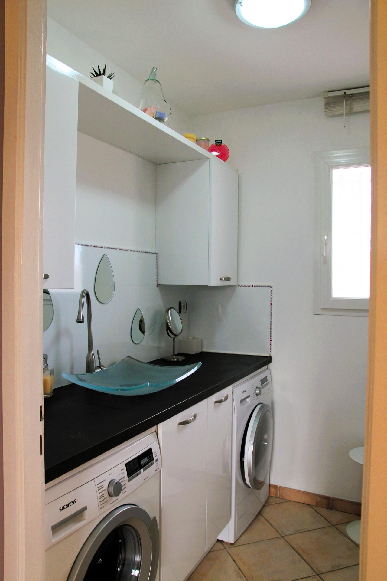 Photo 15 of the listing.