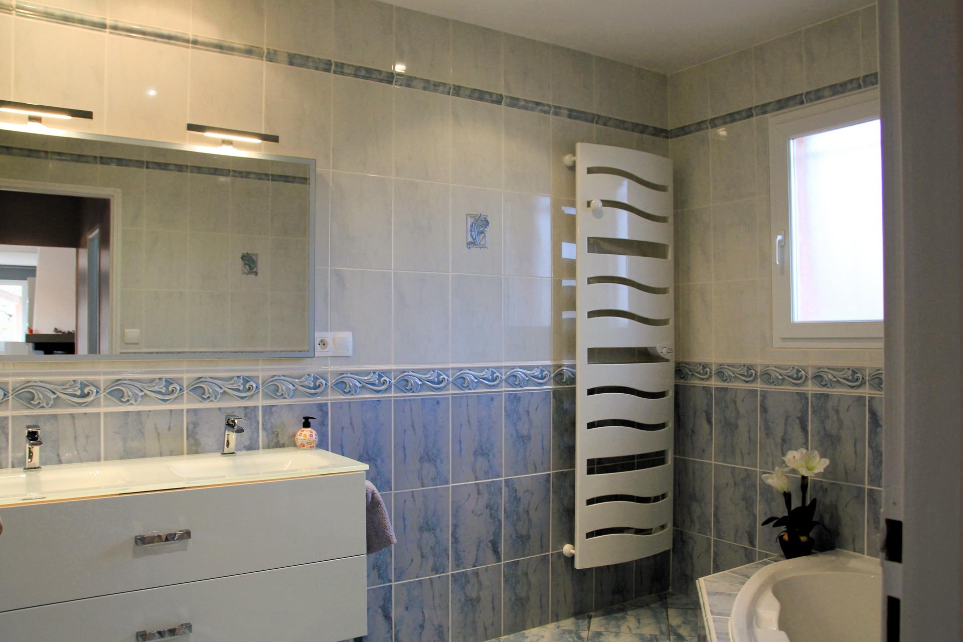 Photo 12 of the listing.