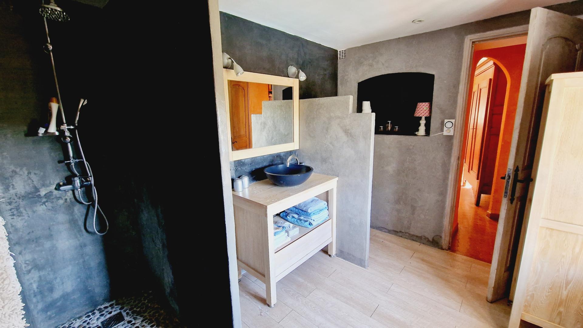 Photo 15 de l'annonce.