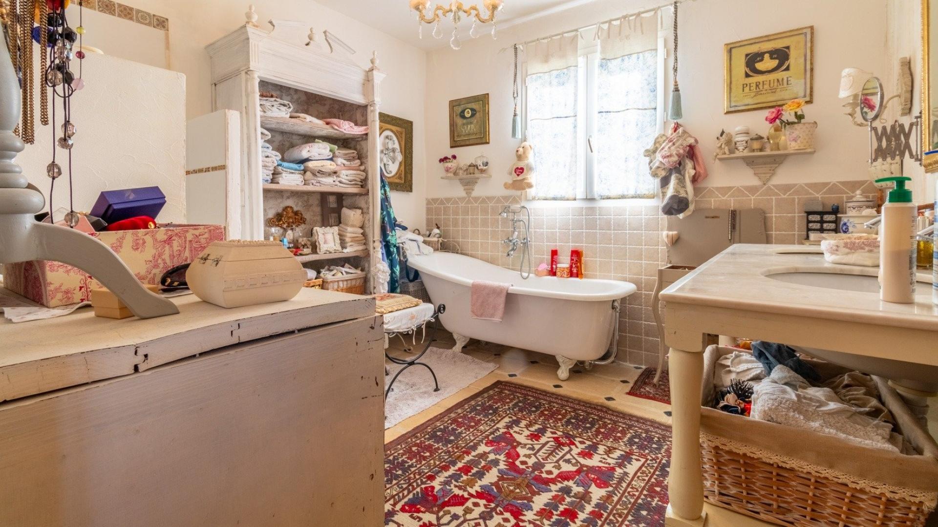 Photo 15 de l'annonce.